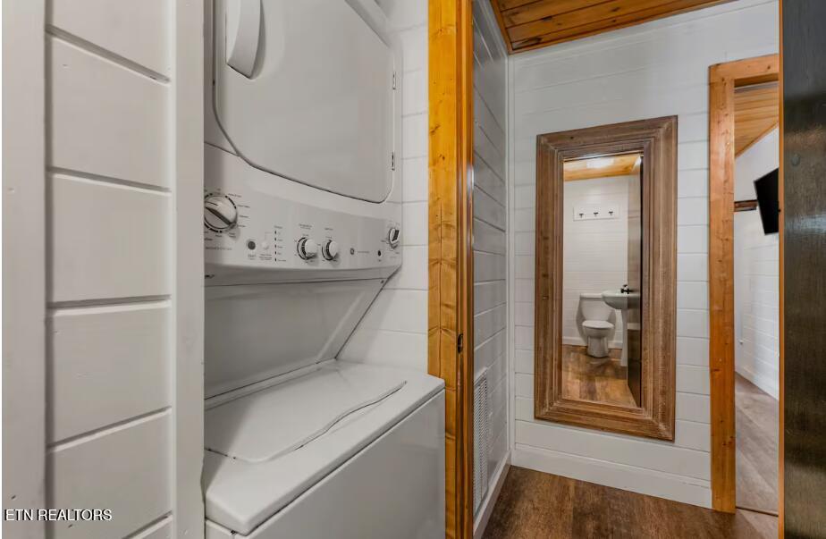 1805 Shady Grove Road Sevierville TN 37876