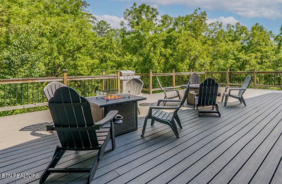 1805 Shady Grove Road Sevierville TN 37876