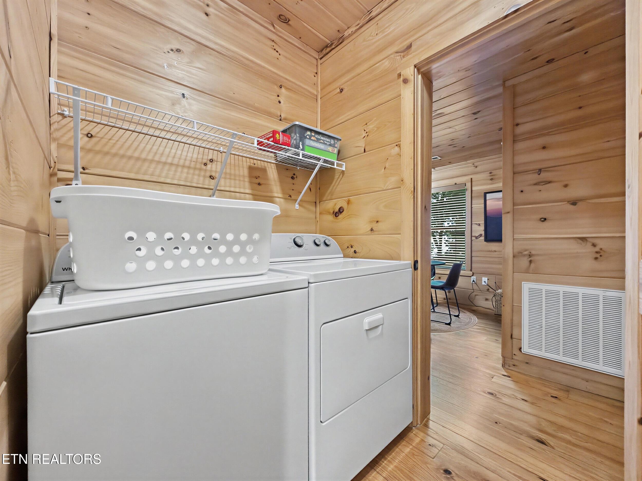 3616 Henry Town Road Sevierville TN 37876