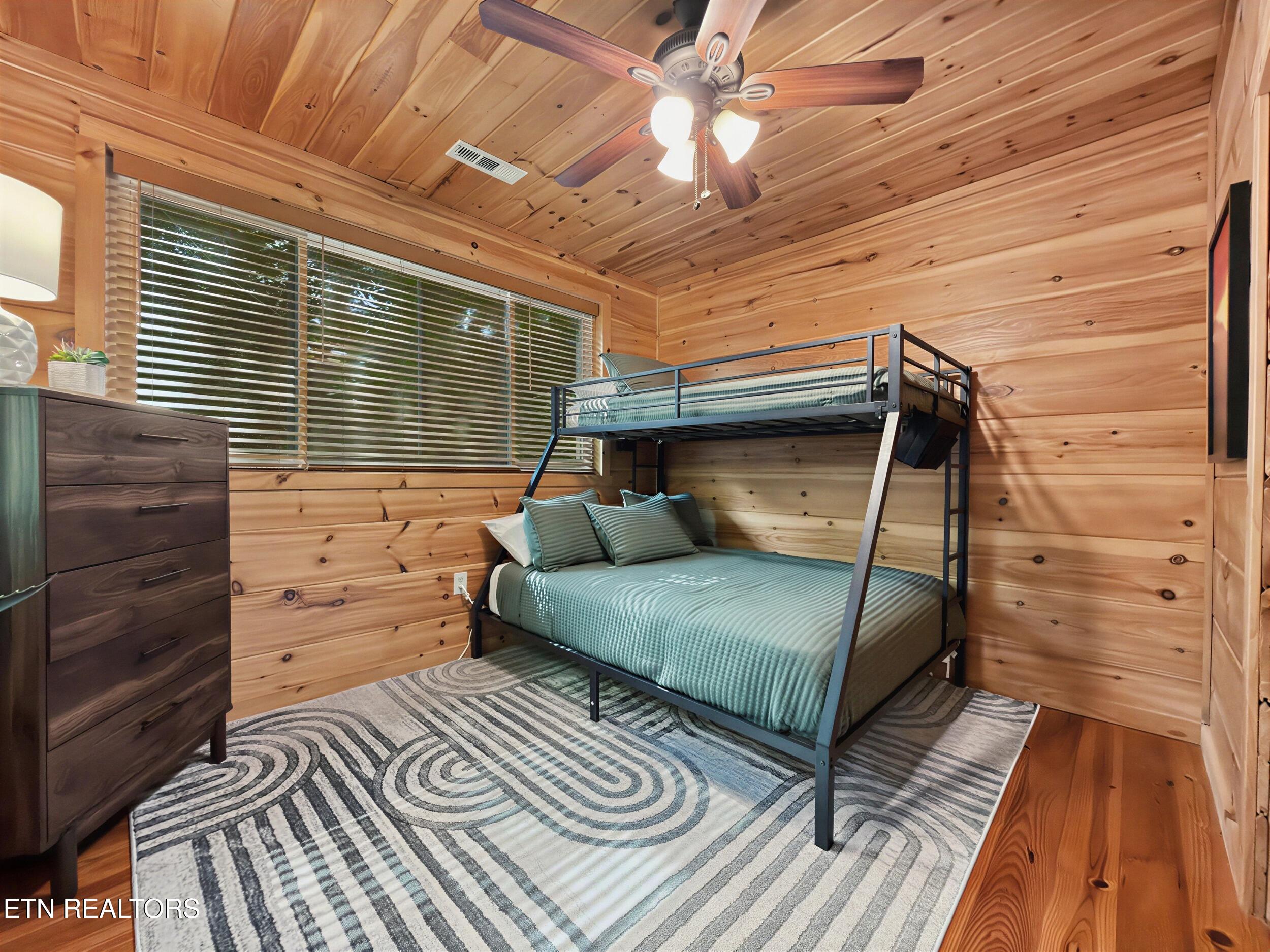 3616 Henry Town Road Sevierville TN 37876