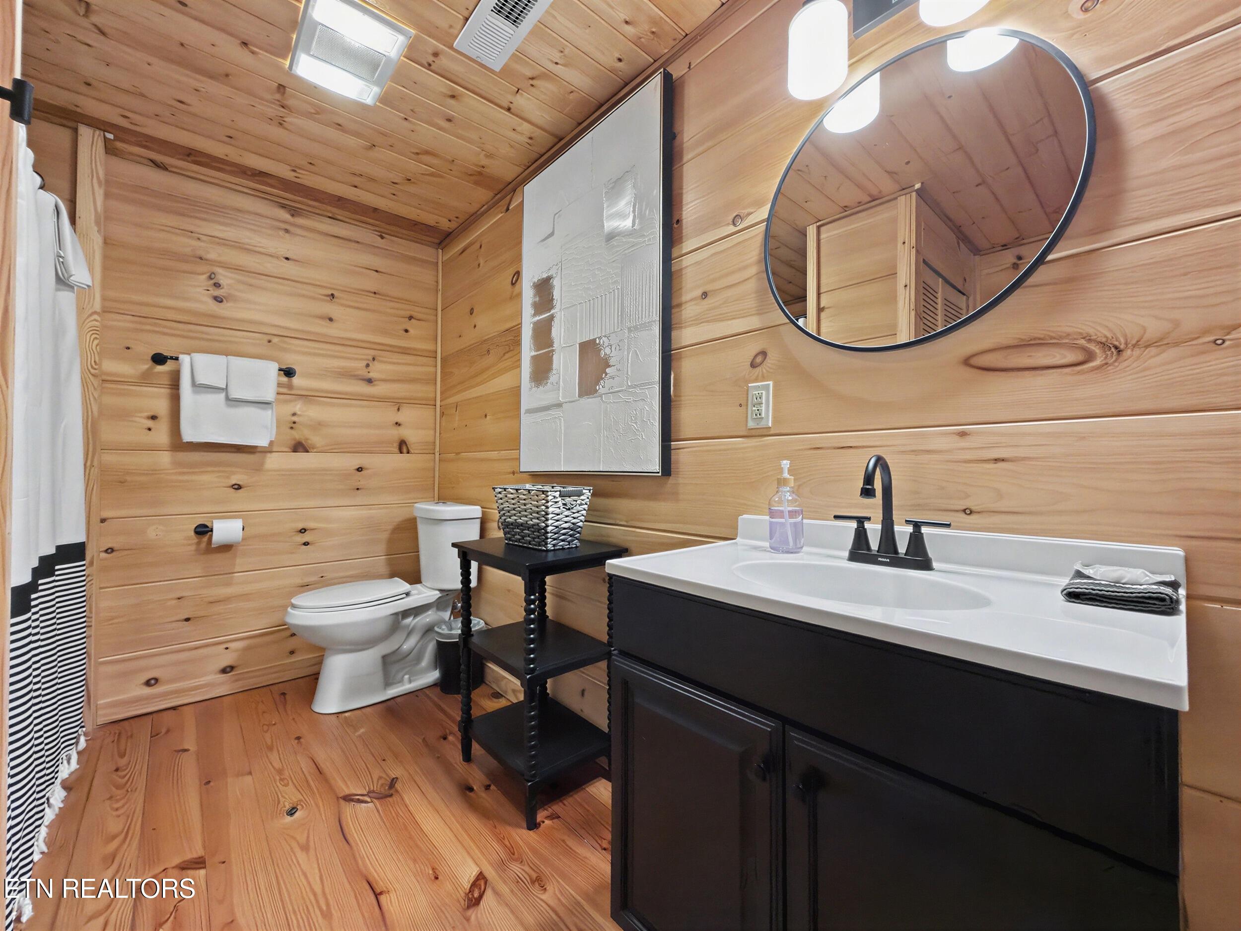 3616 Henry Town Road Sevierville TN 37876
