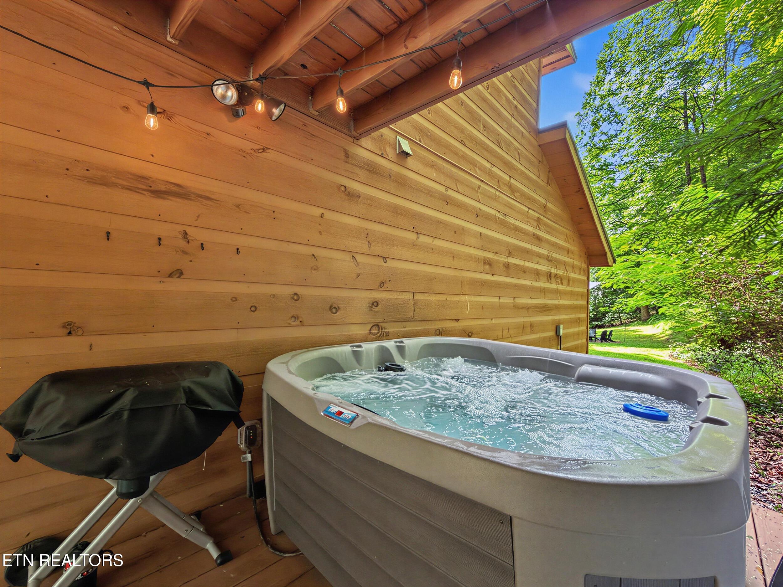 3616 Henry Town Road Sevierville TN 37876