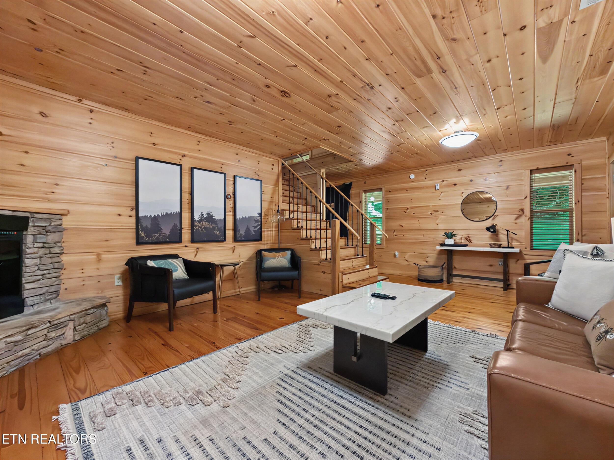3616 Henry Town Road Sevierville TN 37876