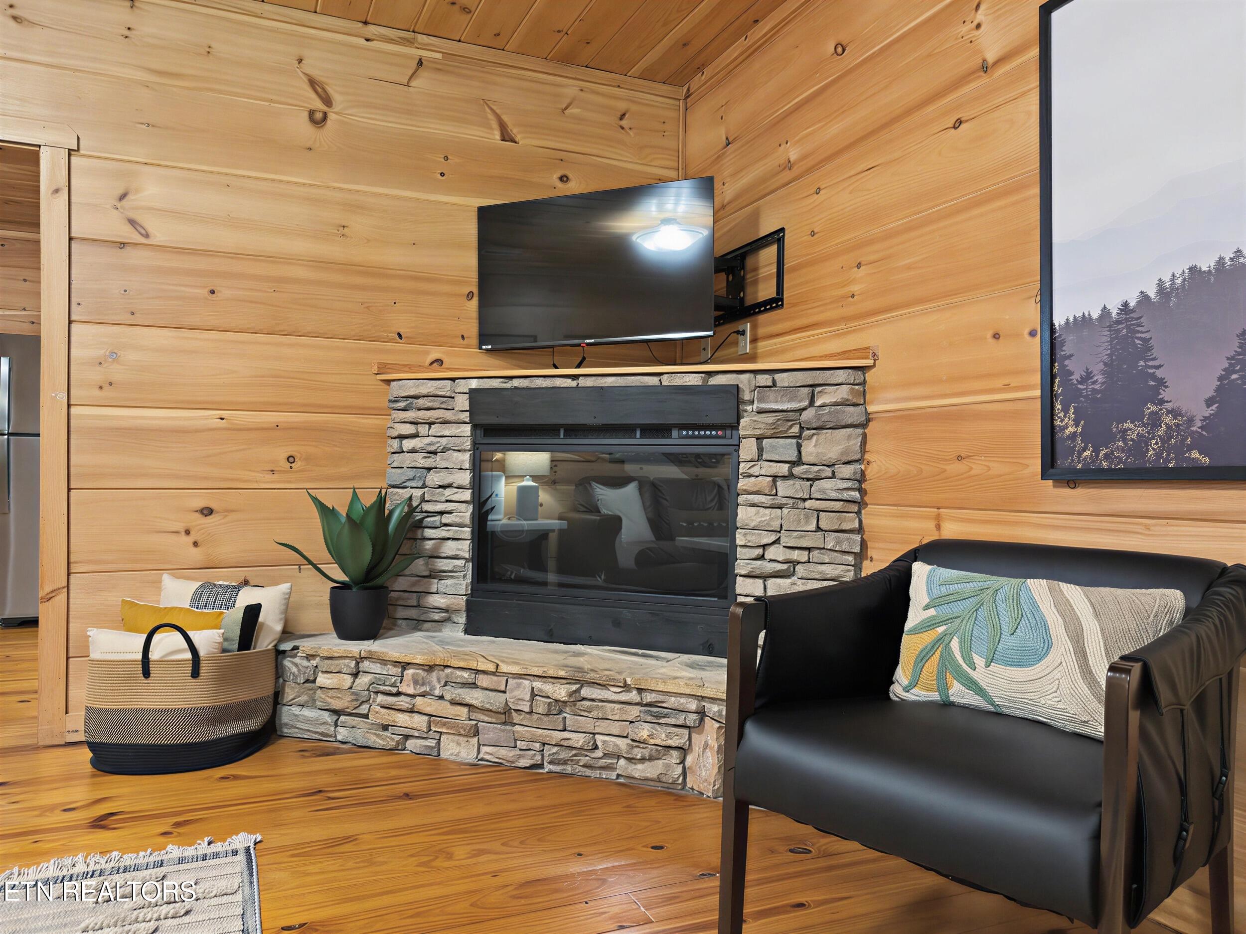 3616 Henry Town Road Sevierville TN 37876