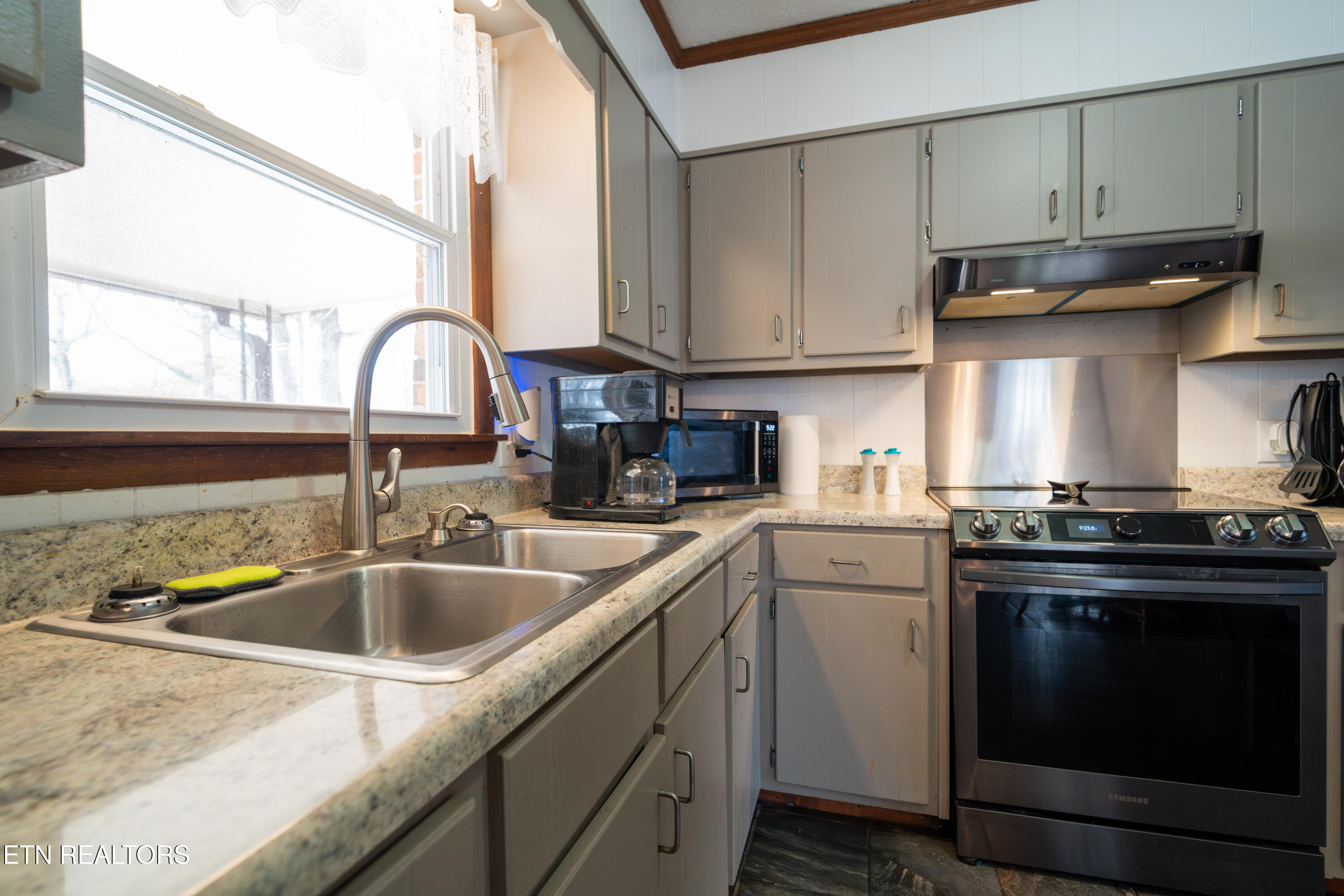408 Shady Oaks Drive Spencer TN 38585