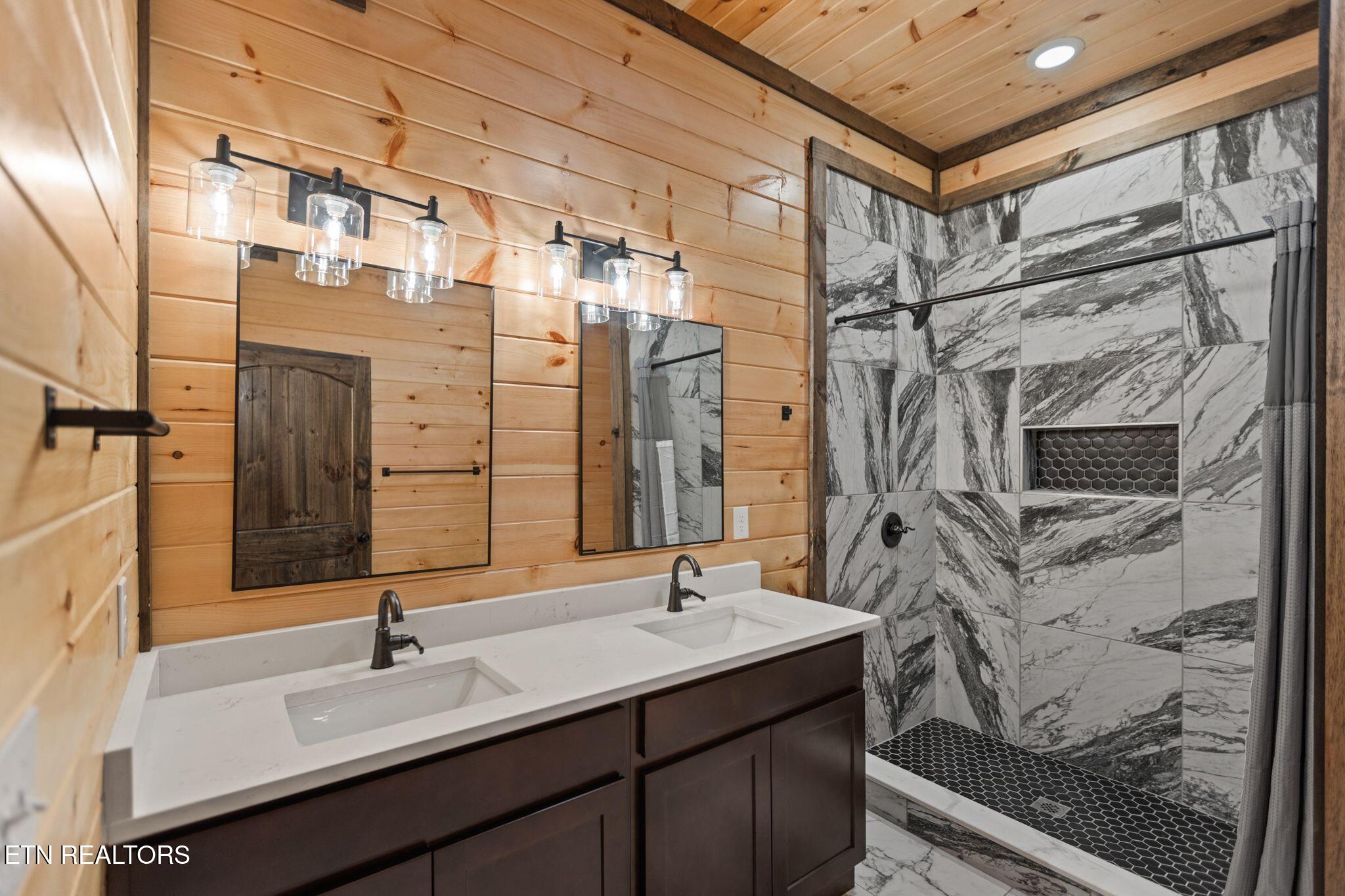 1122 Sanctuary Shores Way Sevierville TN 37876