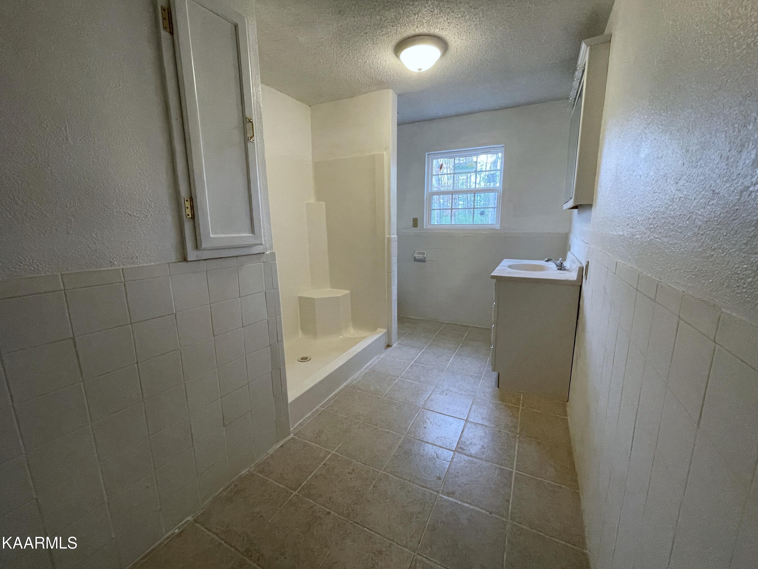 816 Barker Branch Del Rio TN 37727