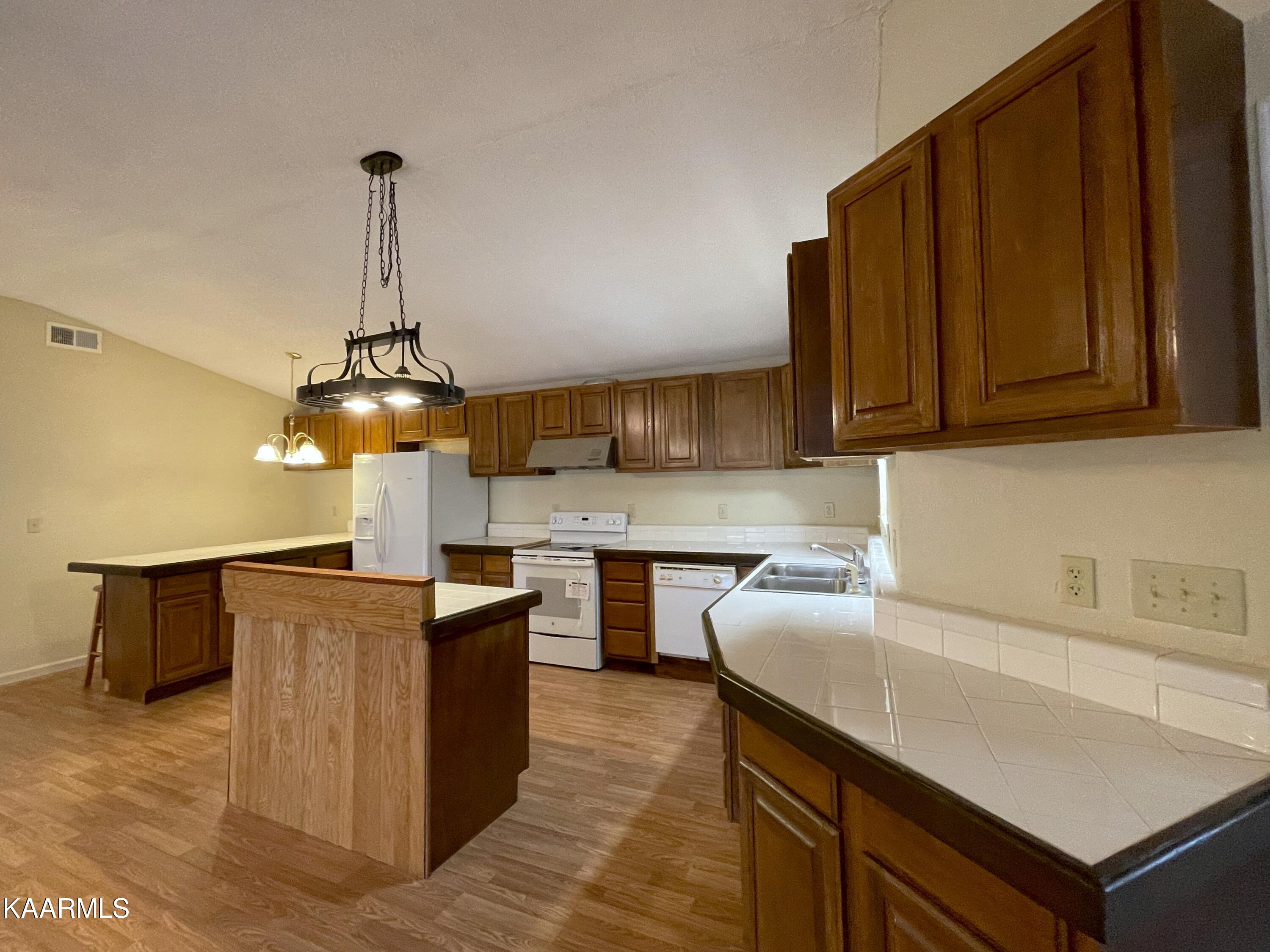 816 Barker Branch Del Rio TN 37727