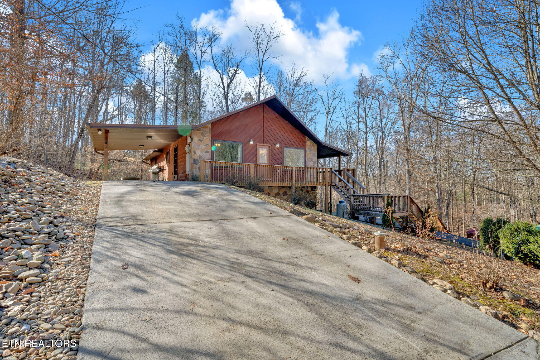 320 Muscadine Court Sevierville TN 37876