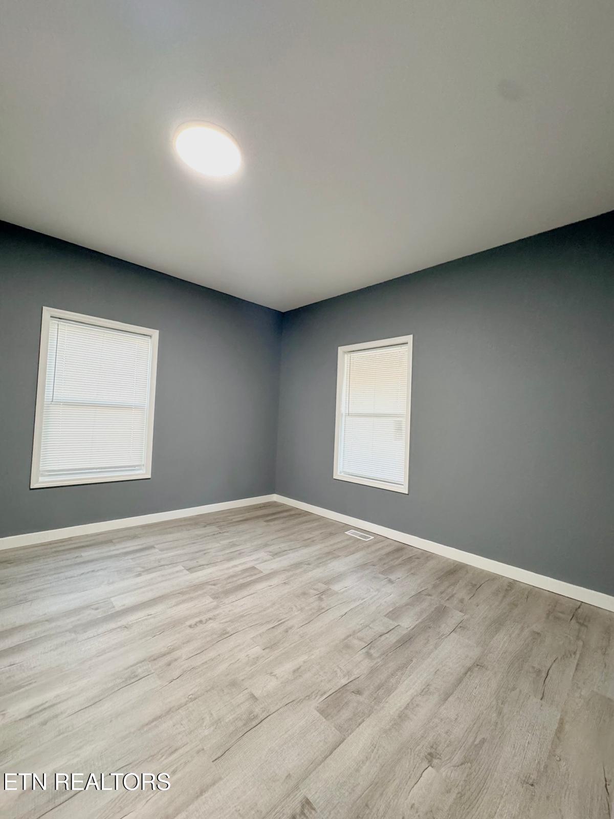 1107 W Broadway Street Lenoir City TN 37771