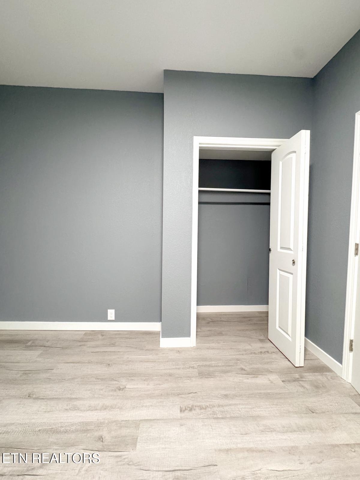1107 W Broadway Street Lenoir City TN 37771