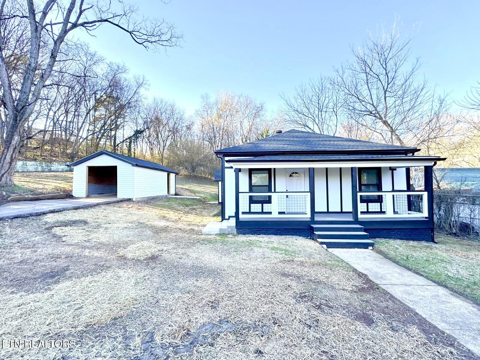 1107 W Broadway Street Lenoir City TN 37771