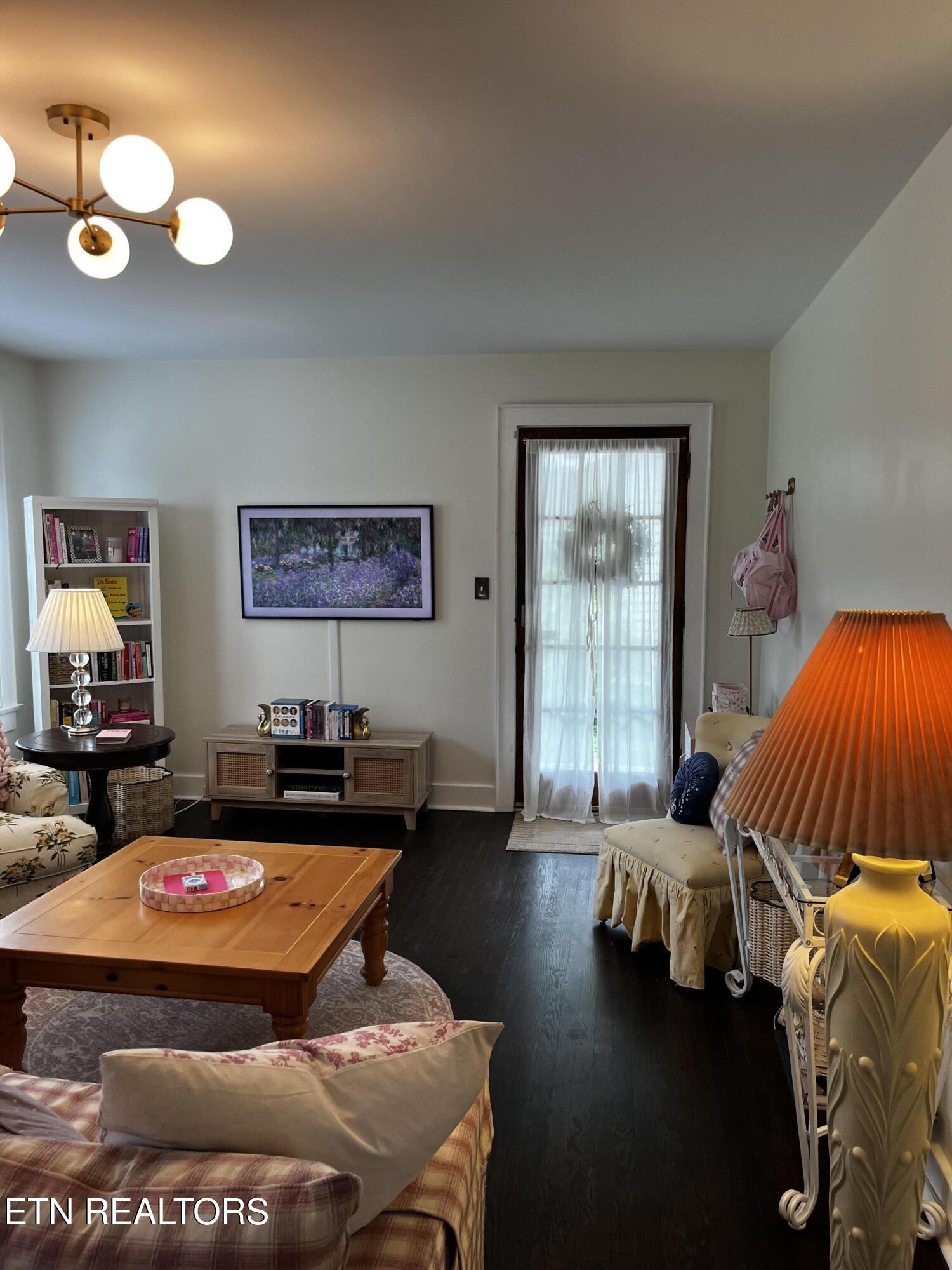 3004 Sanders Drive Knoxville TN 37918