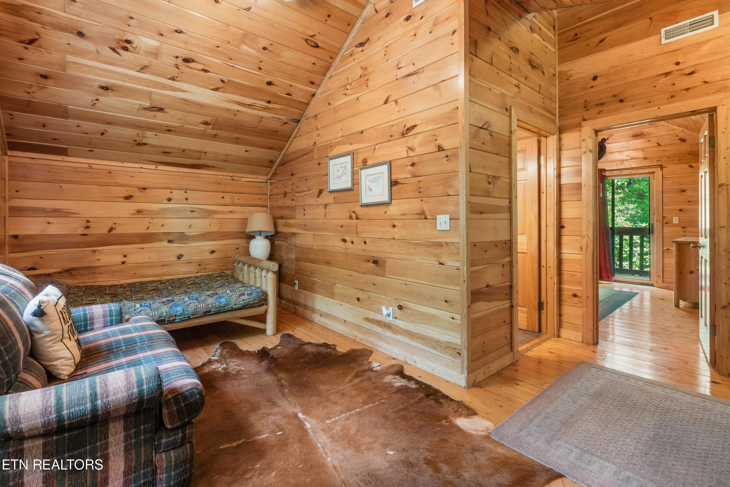 2810 Ridge Creek Circle Sevierville TN 37876