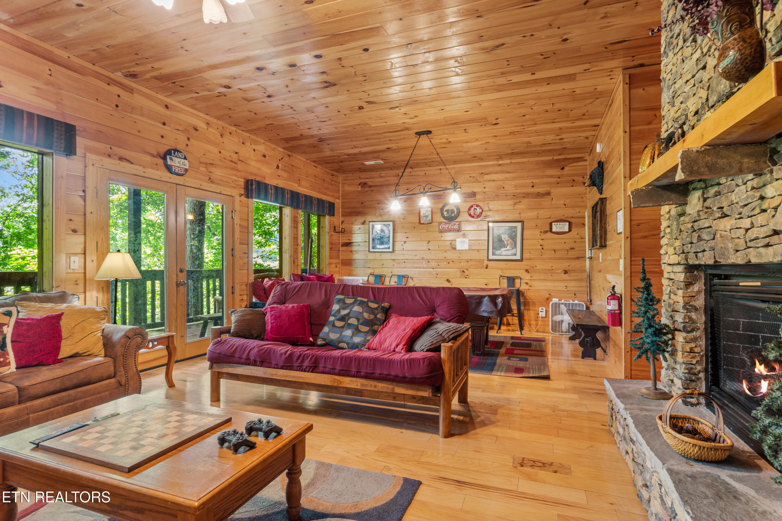 2810 Ridge Creek Circle Sevierville TN 37876