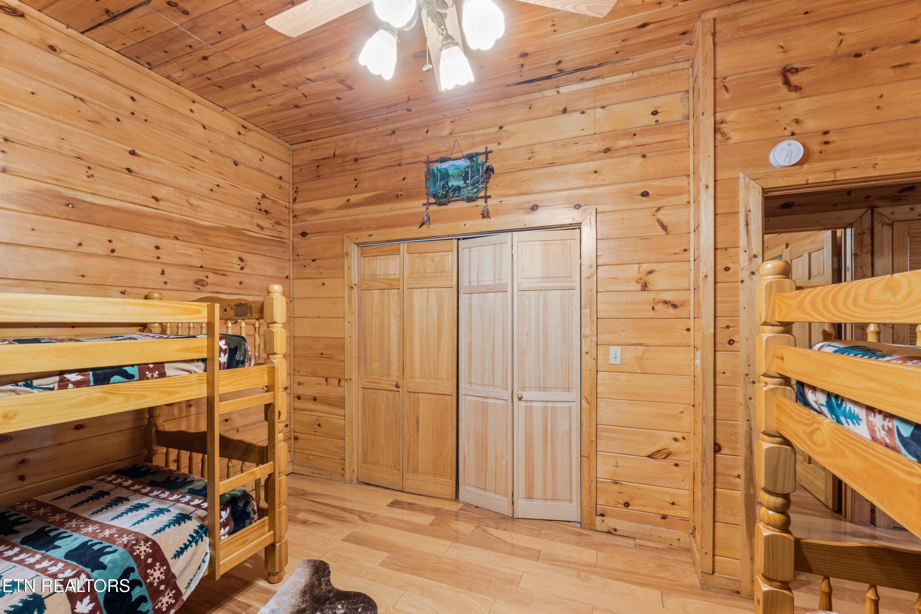 2810 Ridge Creek Circle Sevierville TN 37876