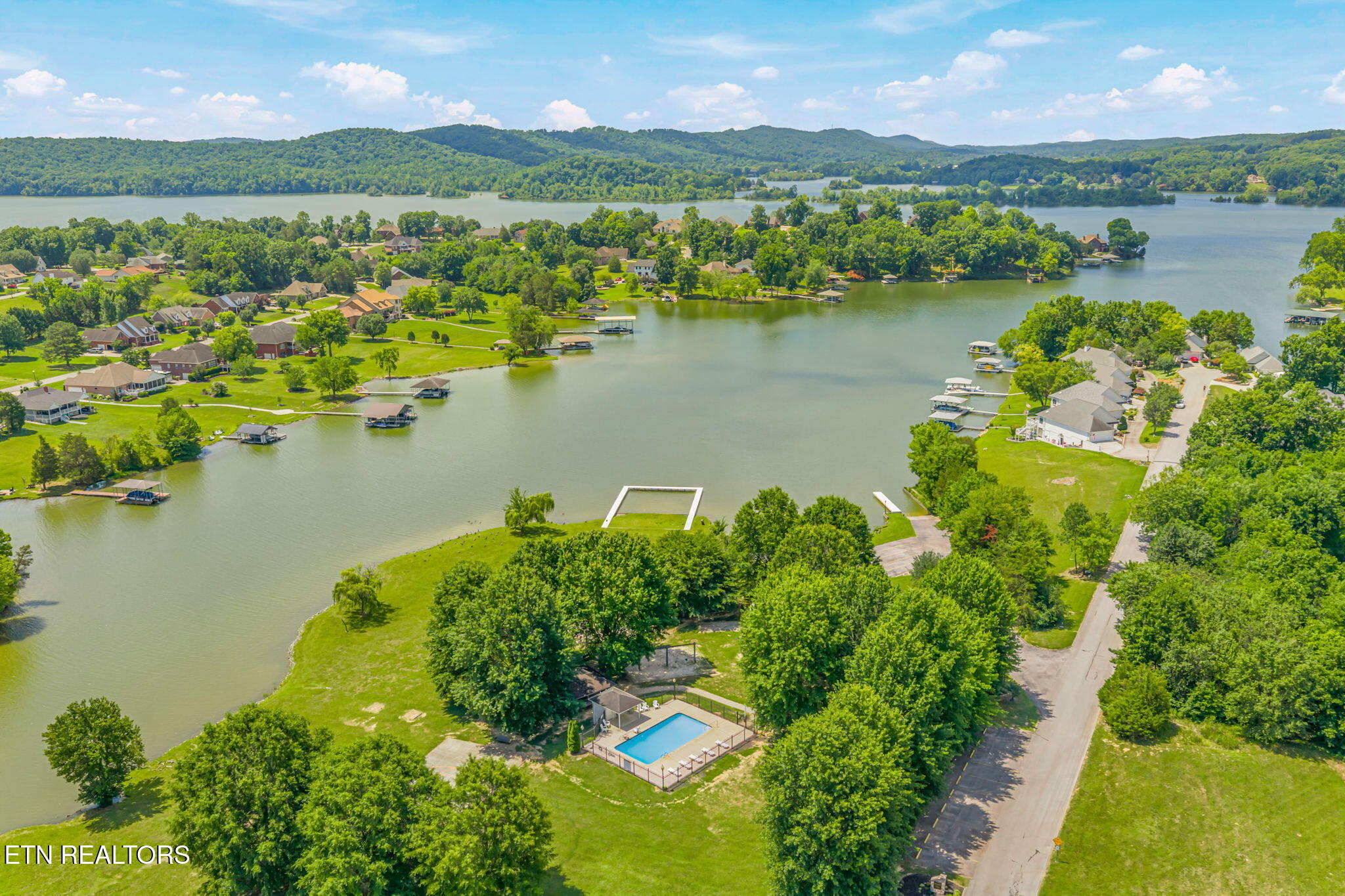 159 Bradford Village Way Kingston TN 37763