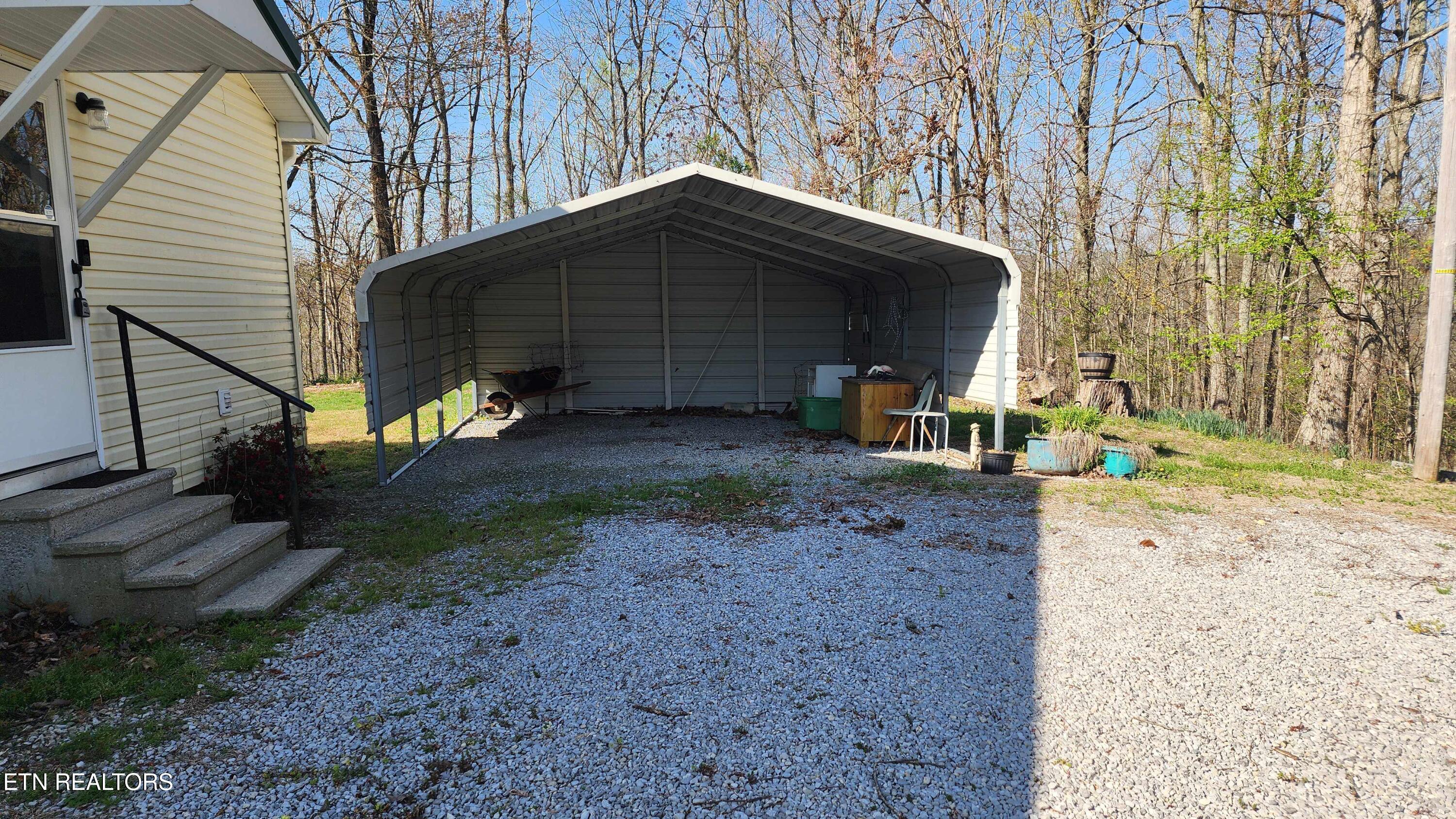 214 Don't Care Lane Celina TN 38551