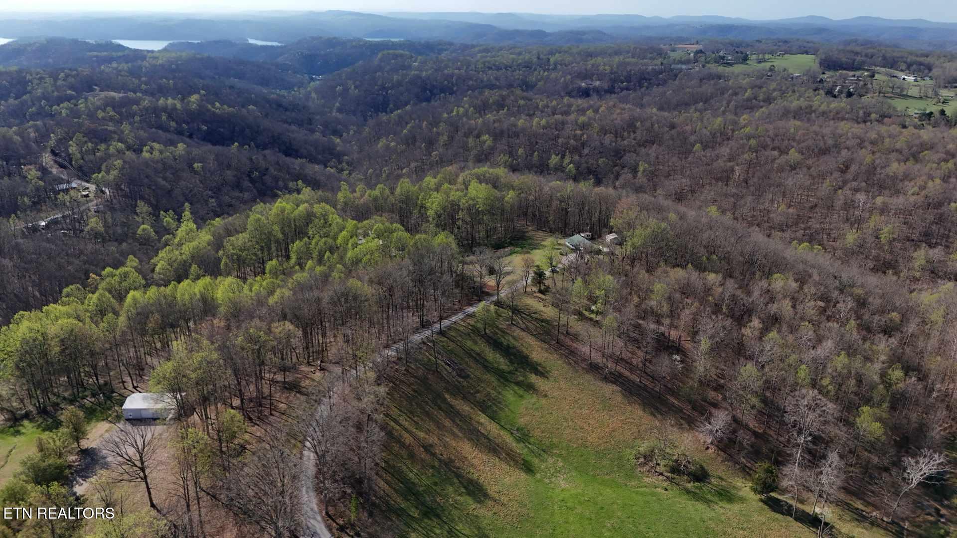 214 Don't Care Lane Celina TN 38551