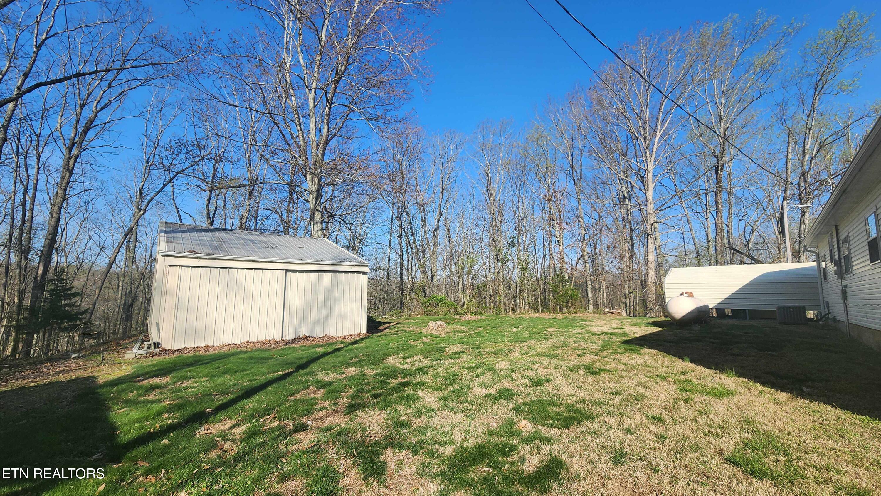 214 Don't Care Lane Celina TN 38551