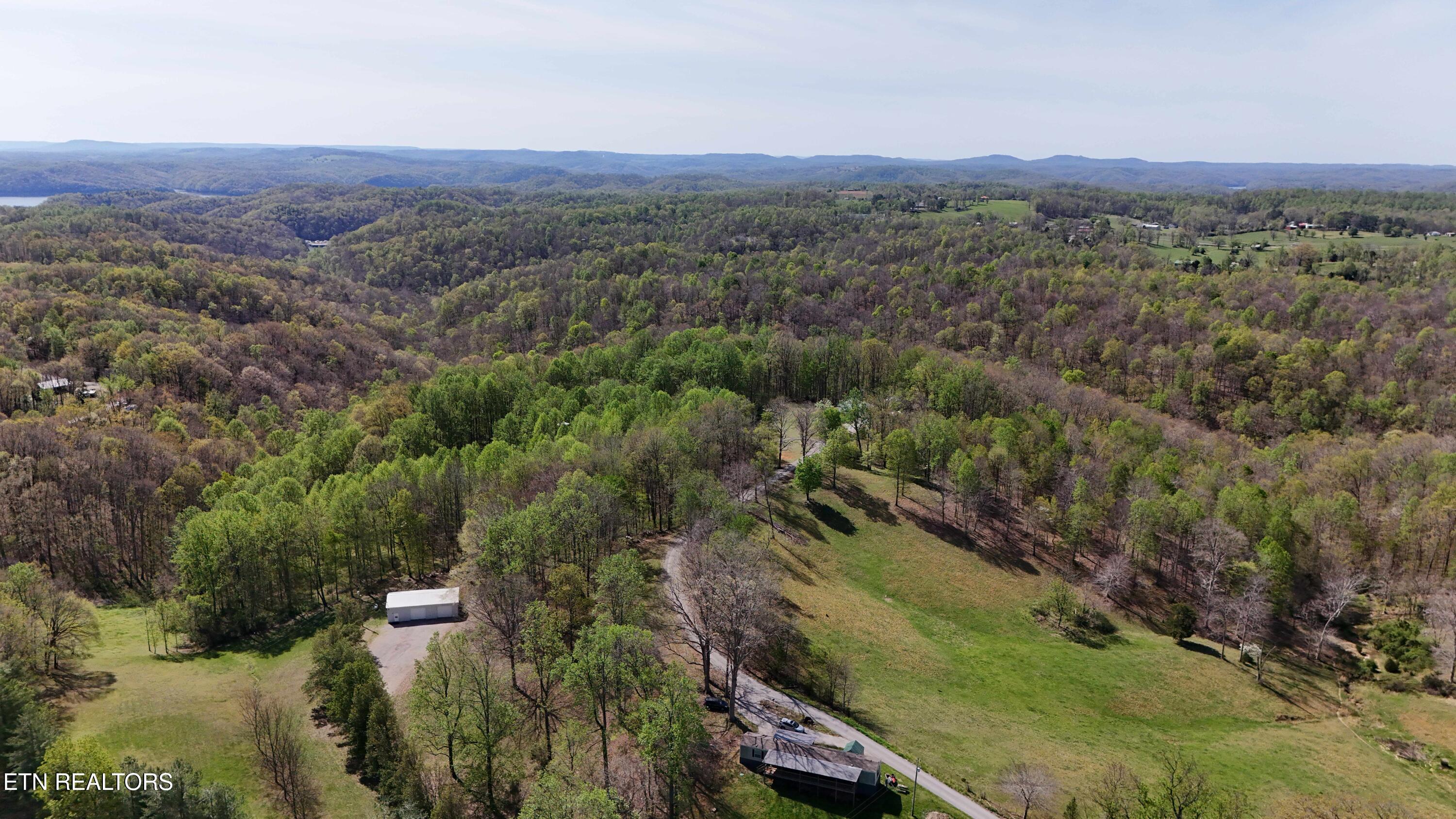 214 Don't Care Lane Celina TN 38551