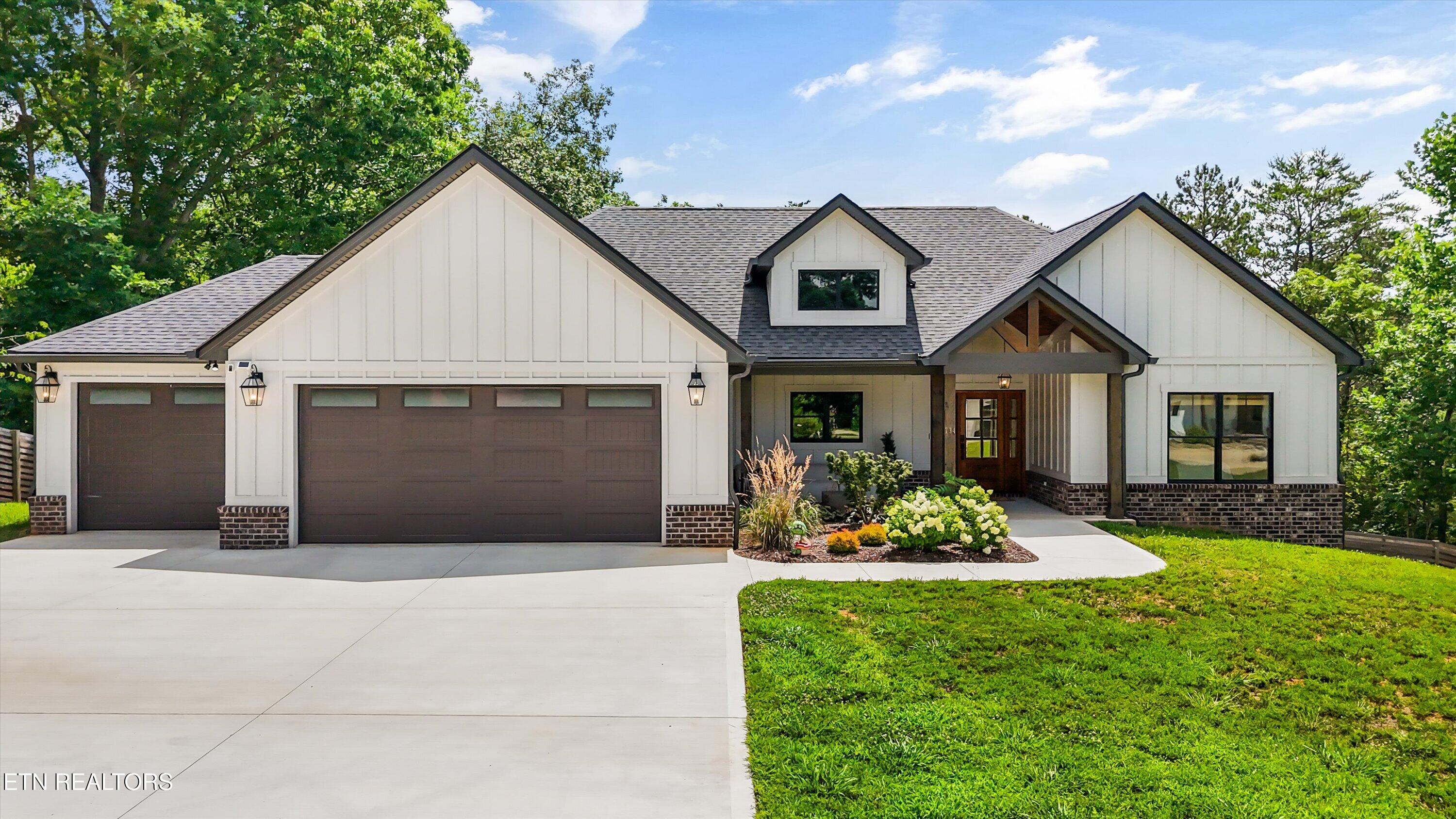 734 Lake Vista Drive Friendsville TN 37737