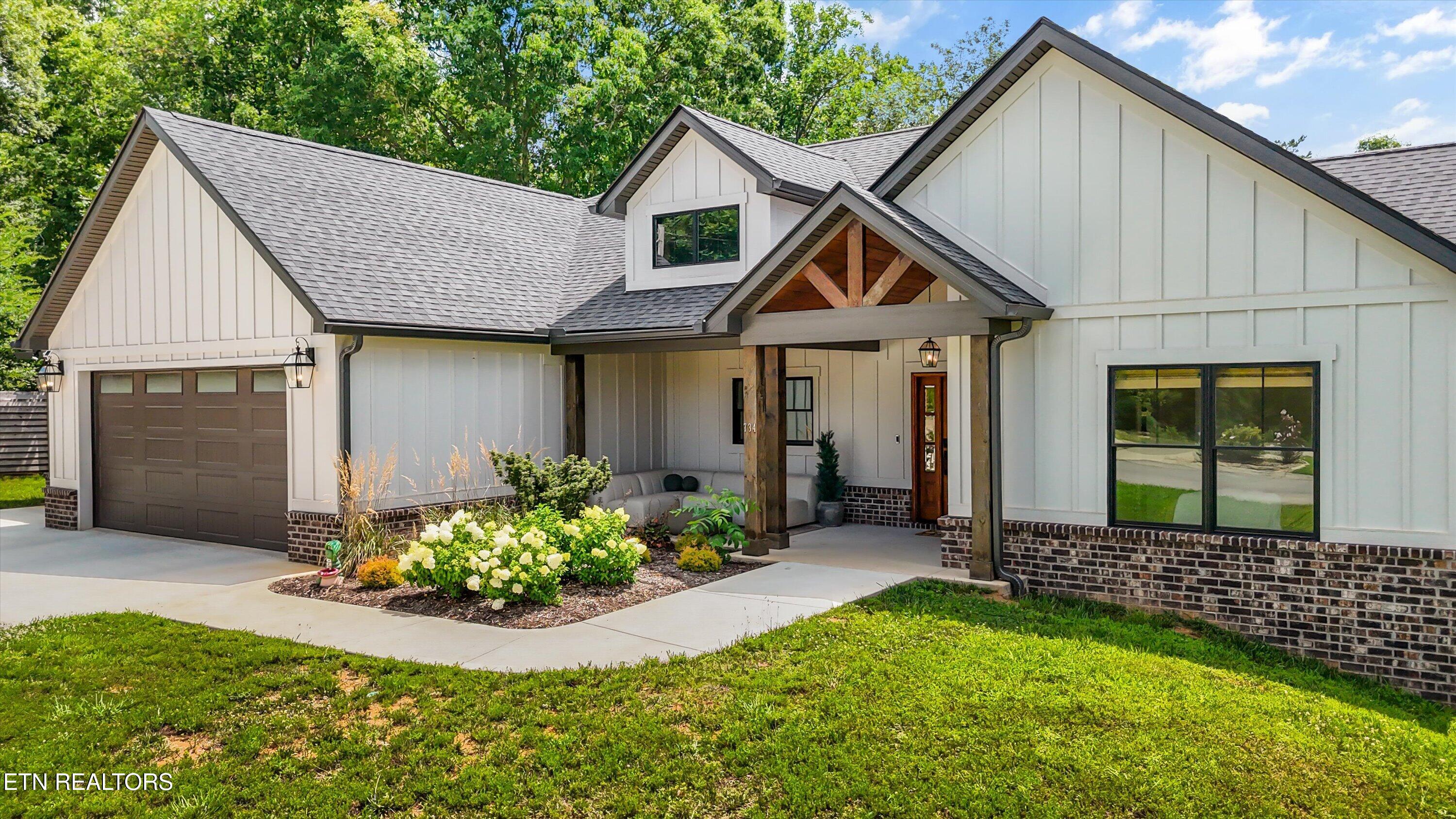 734 Lake Vista Drive Friendsville TN 37737
