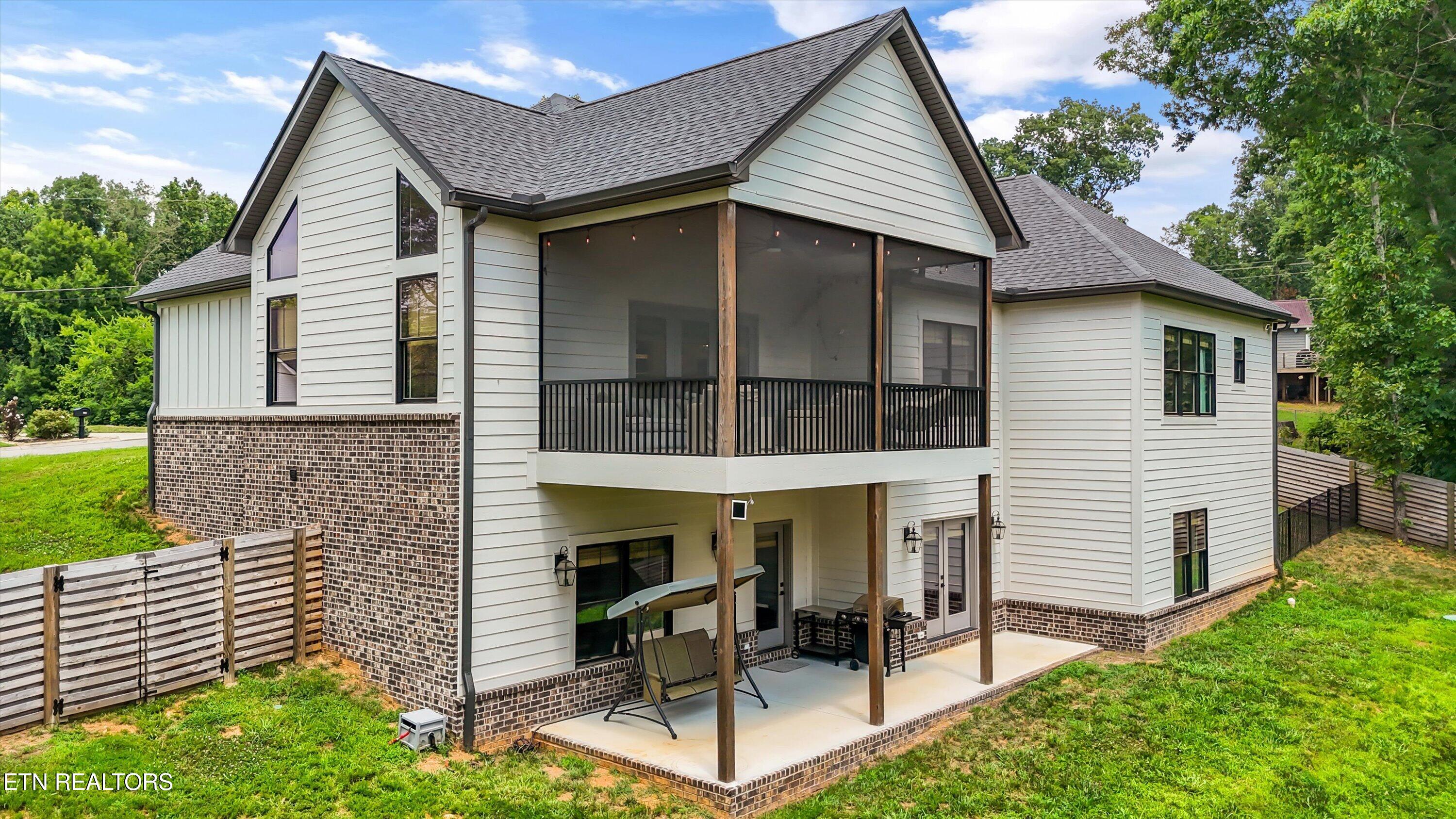 734 Lake Vista Drive Friendsville TN 37737