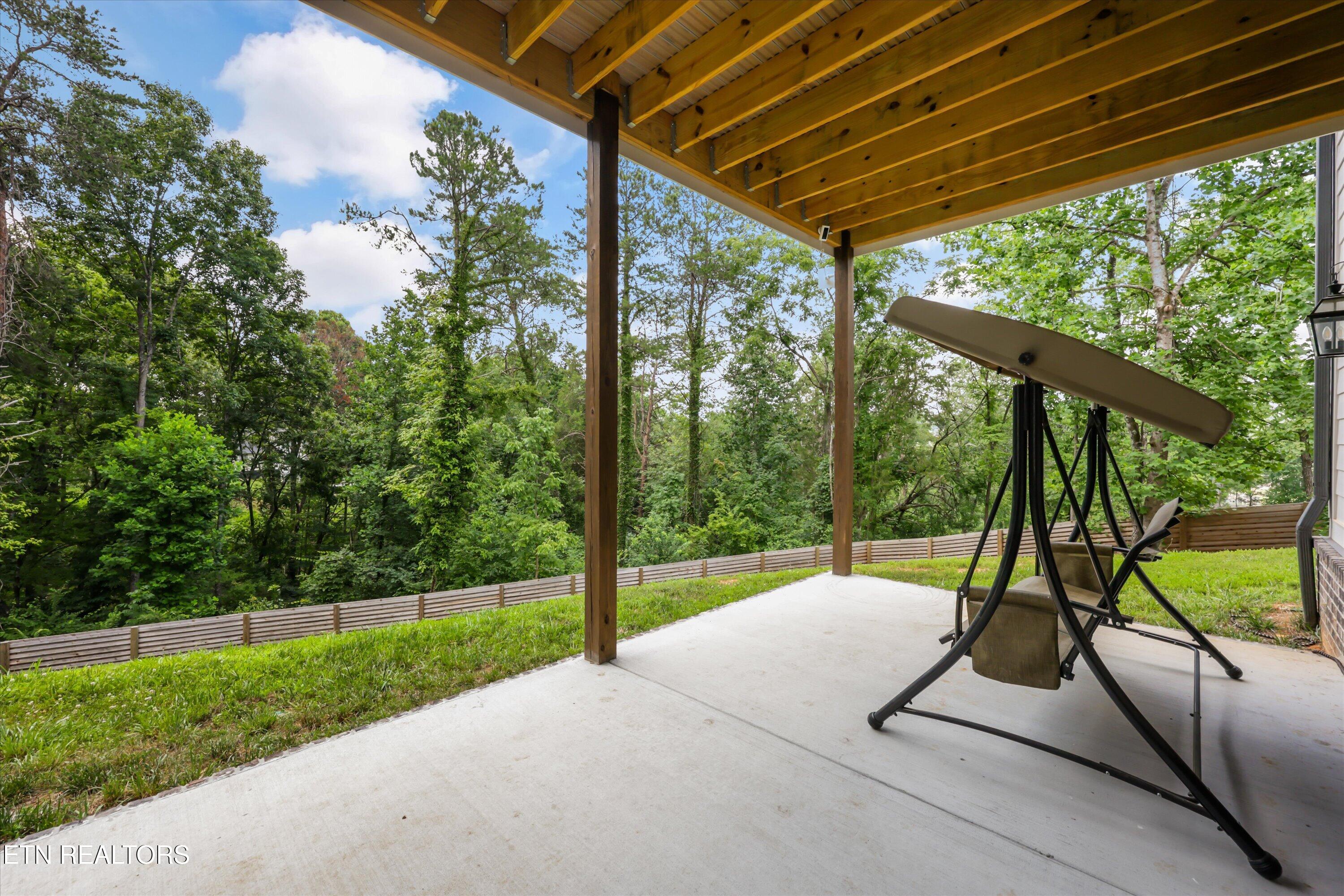 734 Lake Vista Drive Friendsville TN 37737