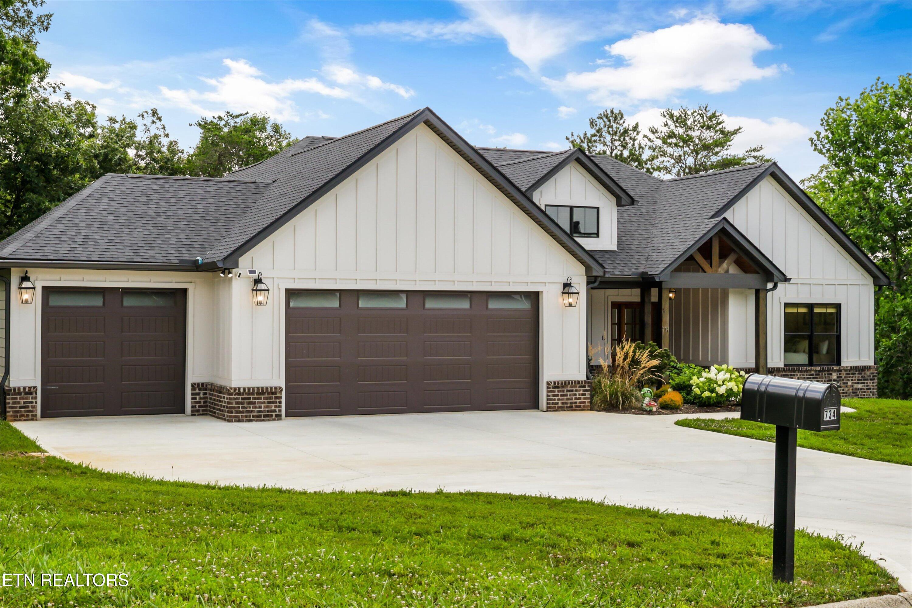734 Lake Vista Drive Friendsville TN 37737