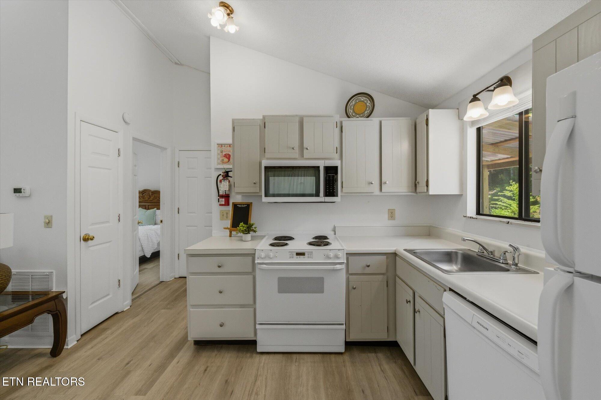 1846 Blue Tick Way Sevierville TN 37876