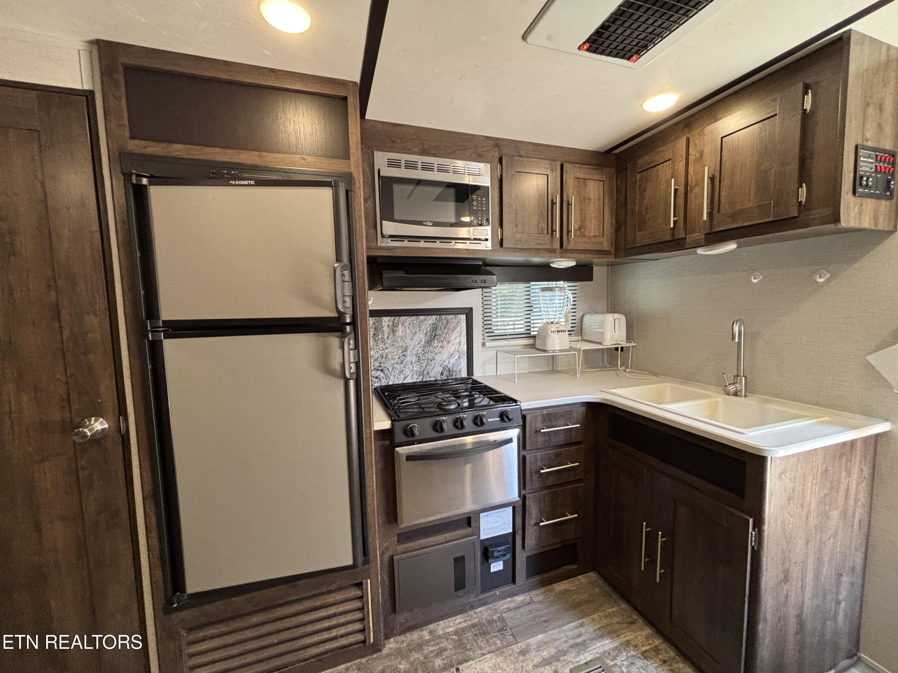 50 Sioux Trail Crossville TN 38572