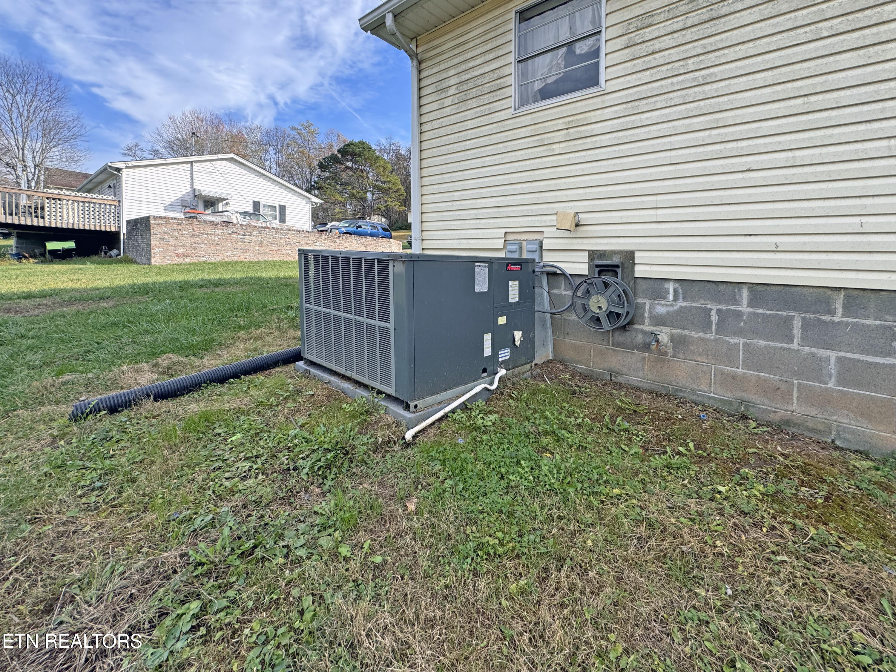 1416 Skyline Drive New Market TN 37820