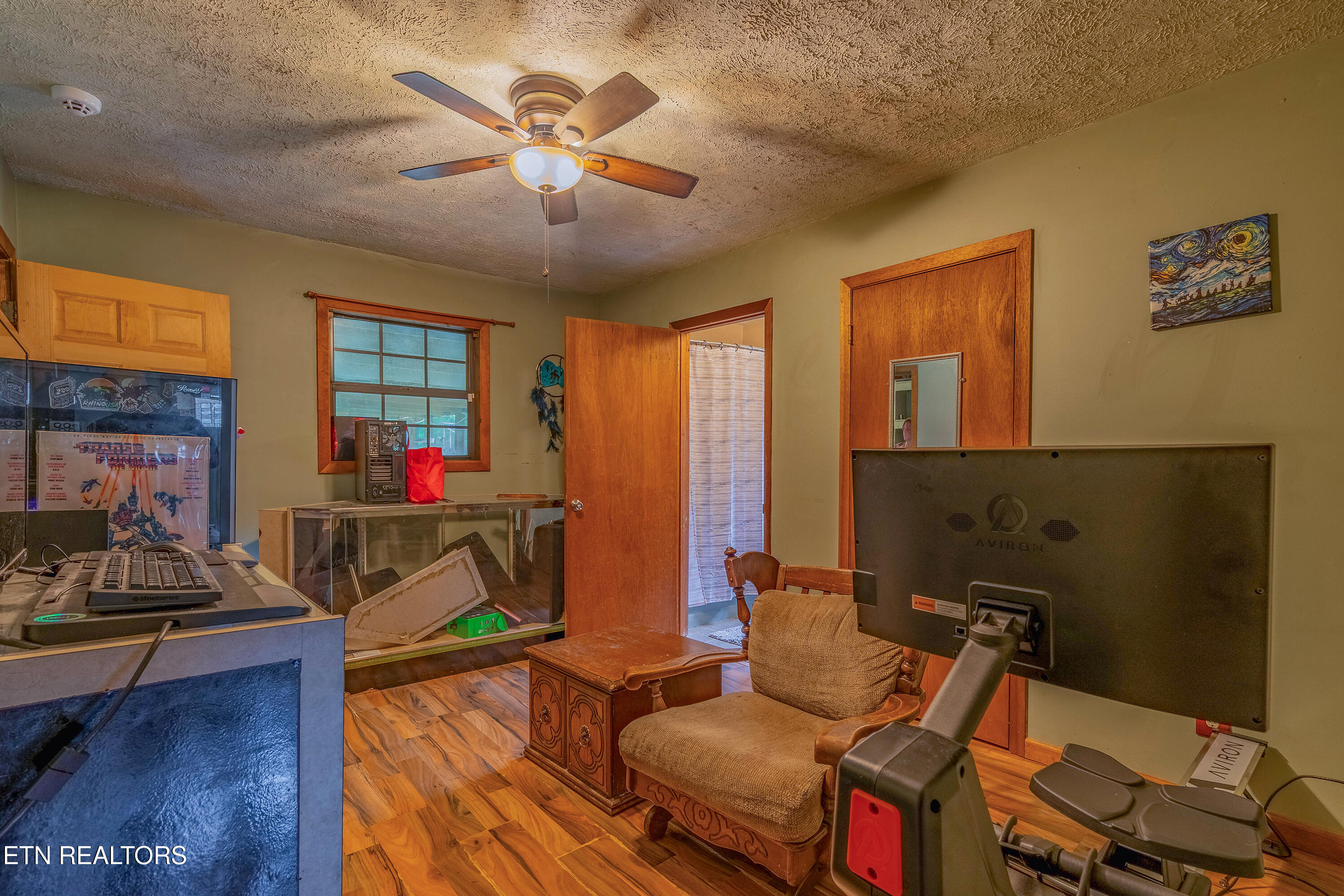 1623 Bluff Road Harriman TN 37748