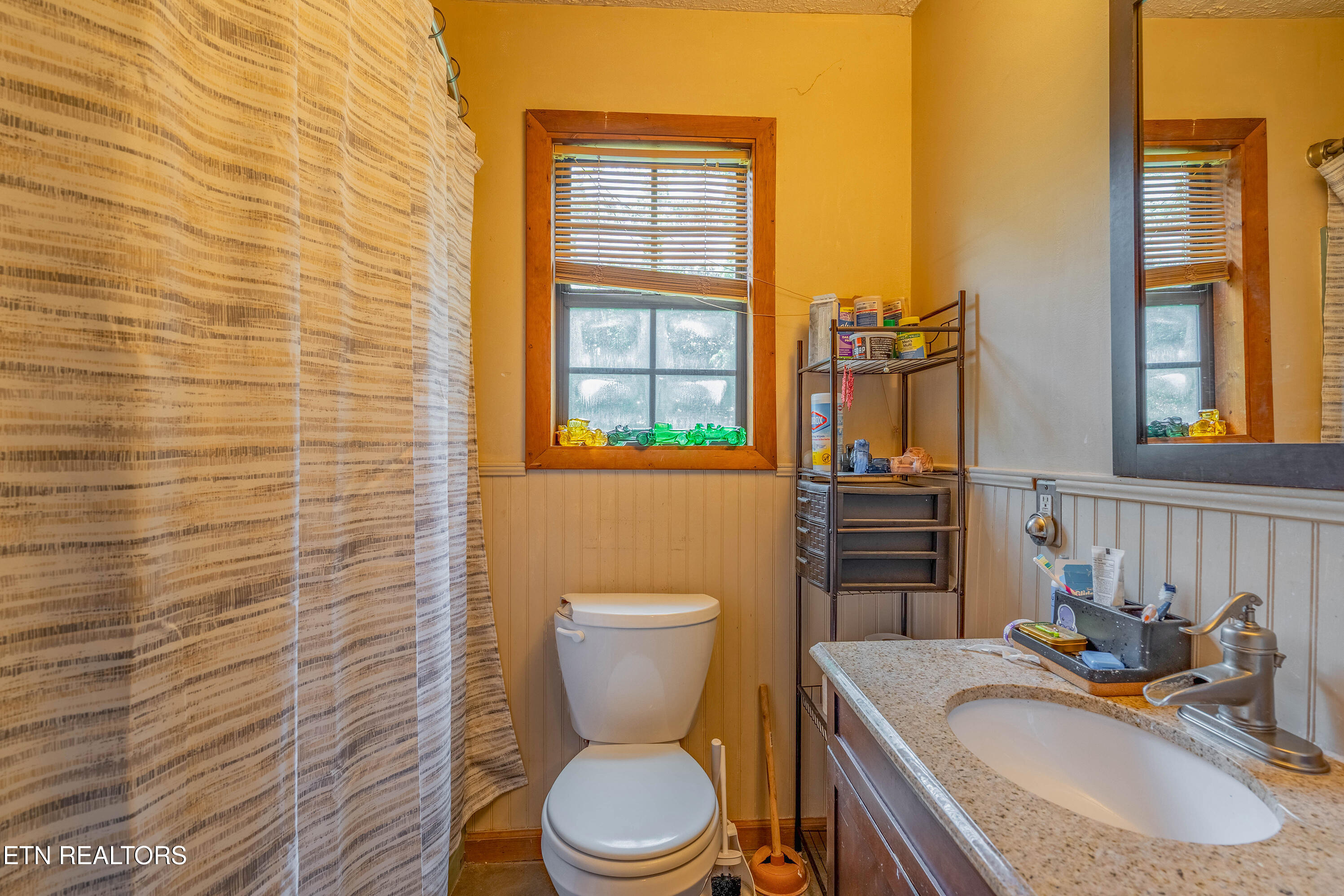 1623 Bluff Road Harriman TN 37748