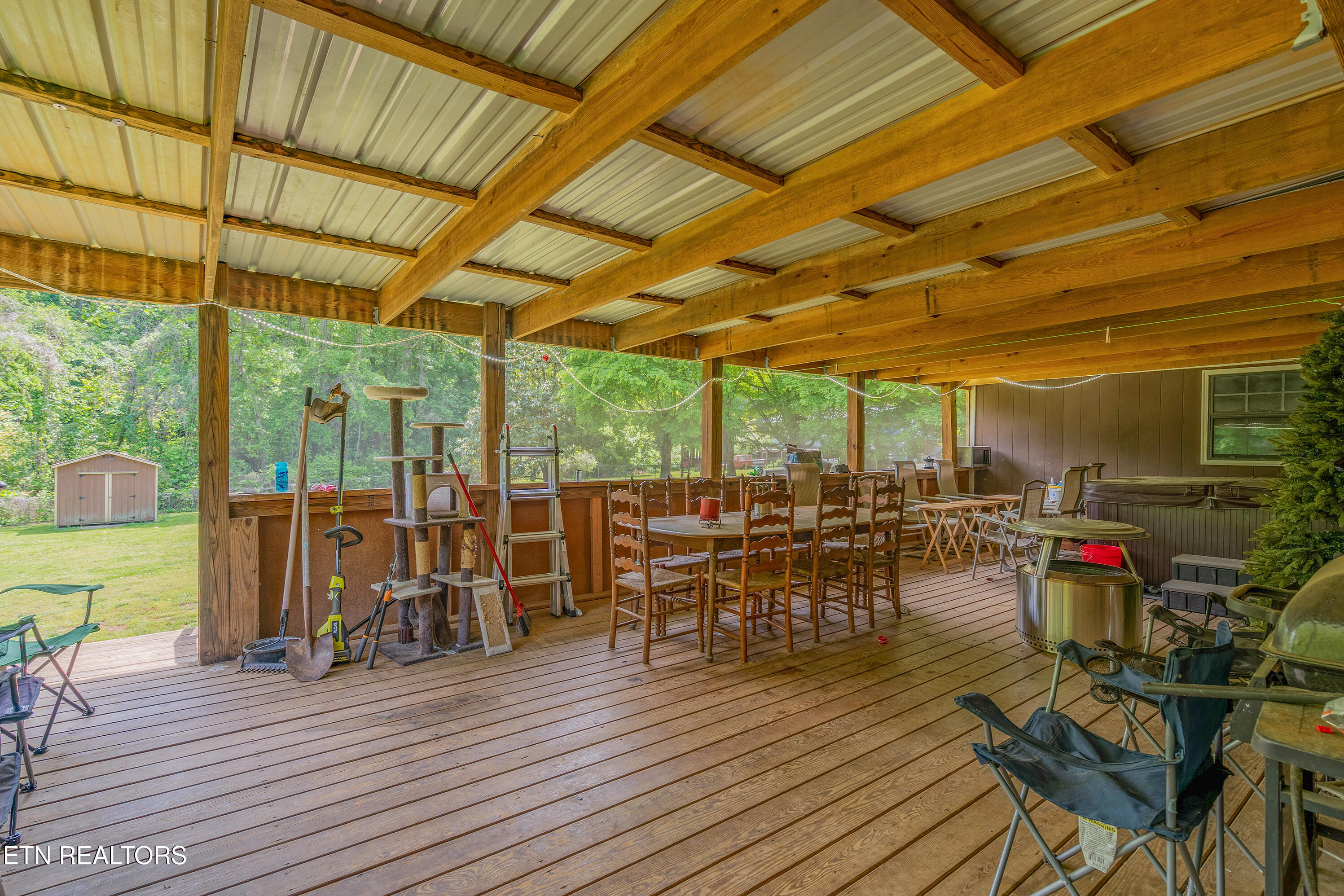 1623 Bluff Road Harriman TN 37748