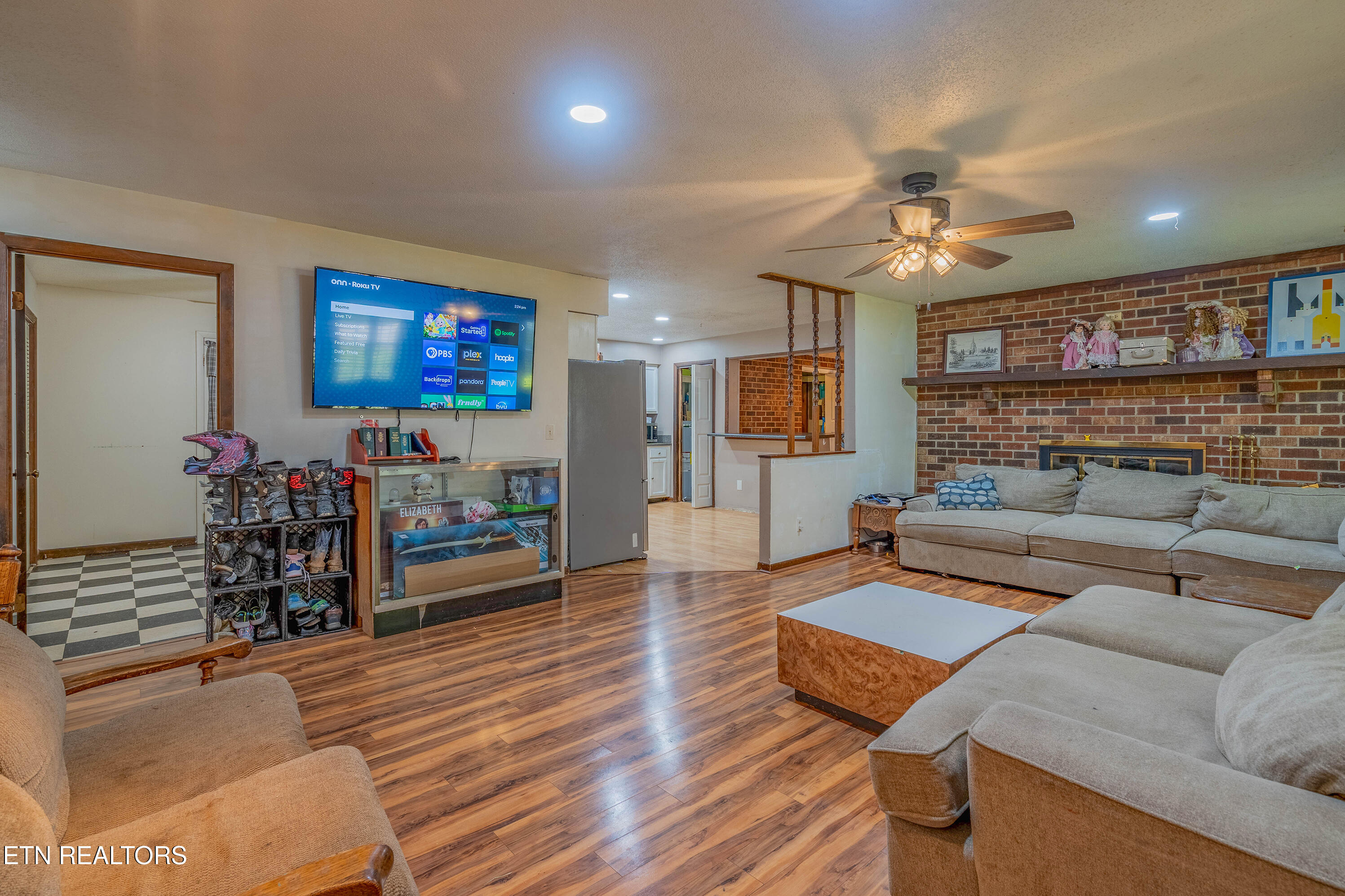 1623 Bluff Road Harriman TN 37748