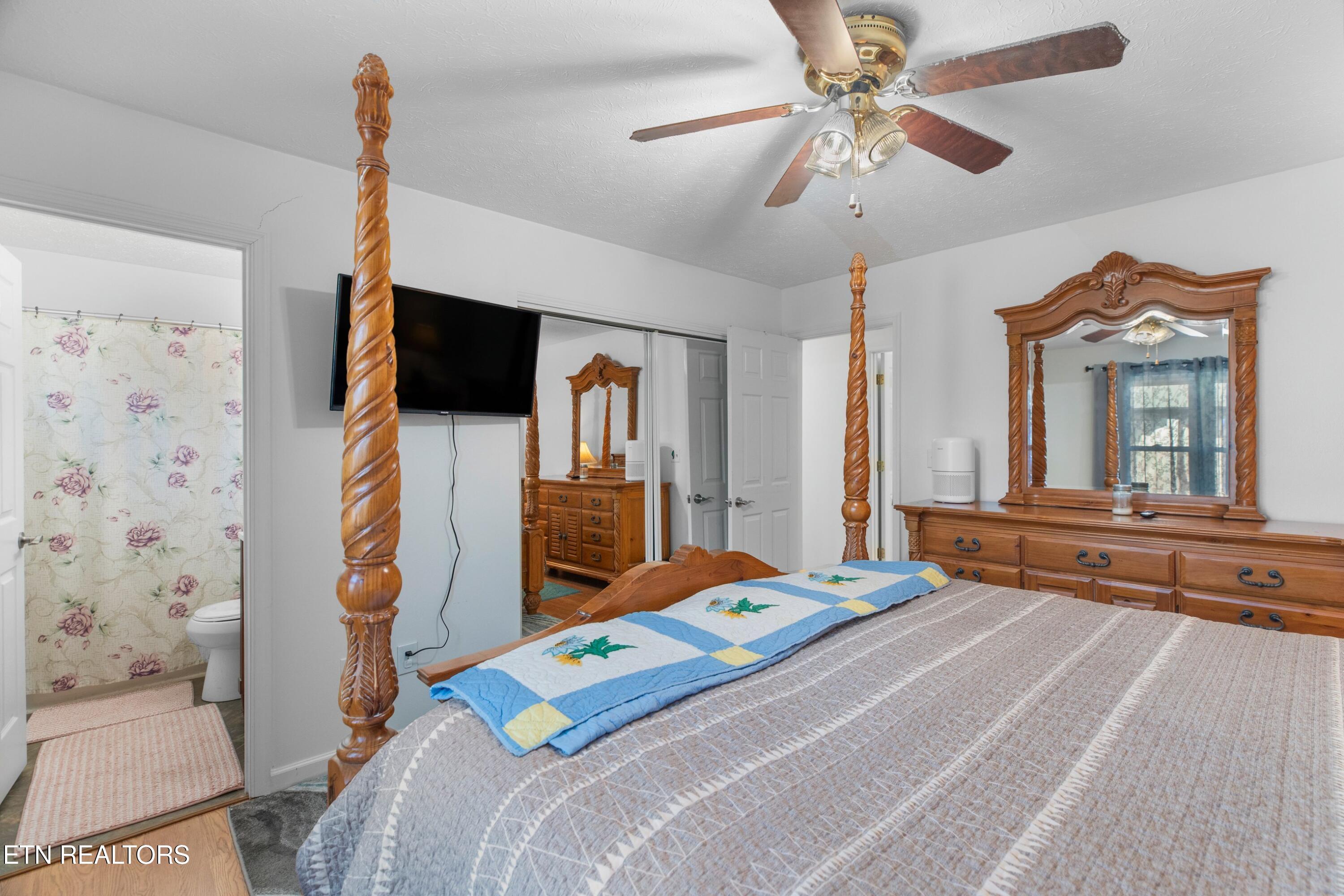 312 Economy Circle Dandridge TN 37725