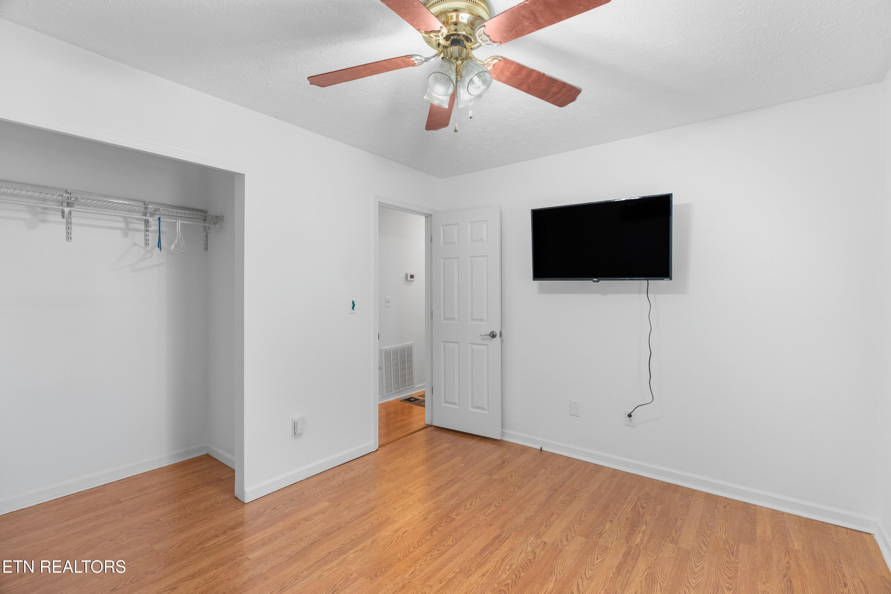 312 Economy Circle Dandridge TN 37725