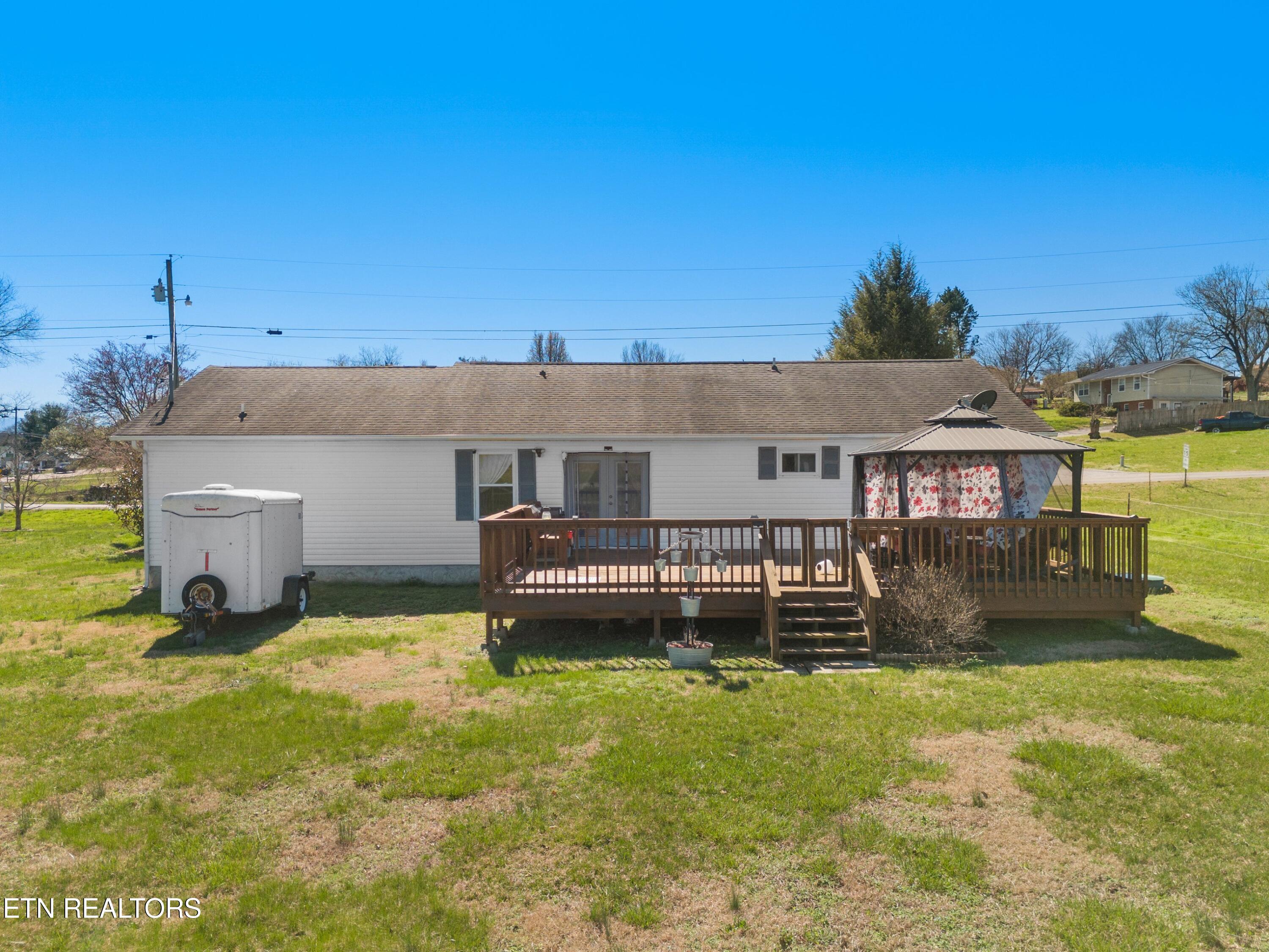 312 Economy Circle Dandridge TN 37725
