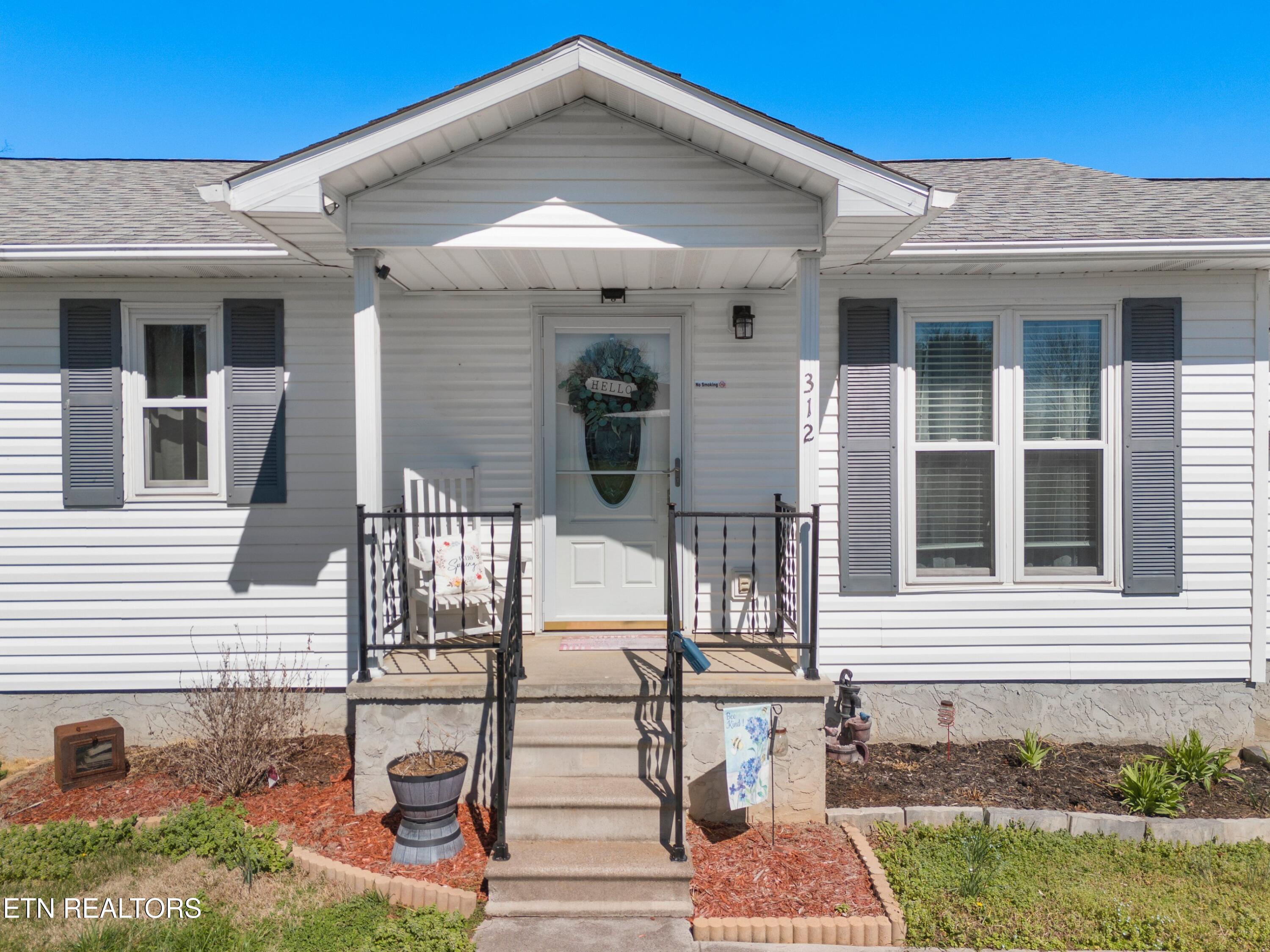 312 Economy Circle Dandridge TN 37725