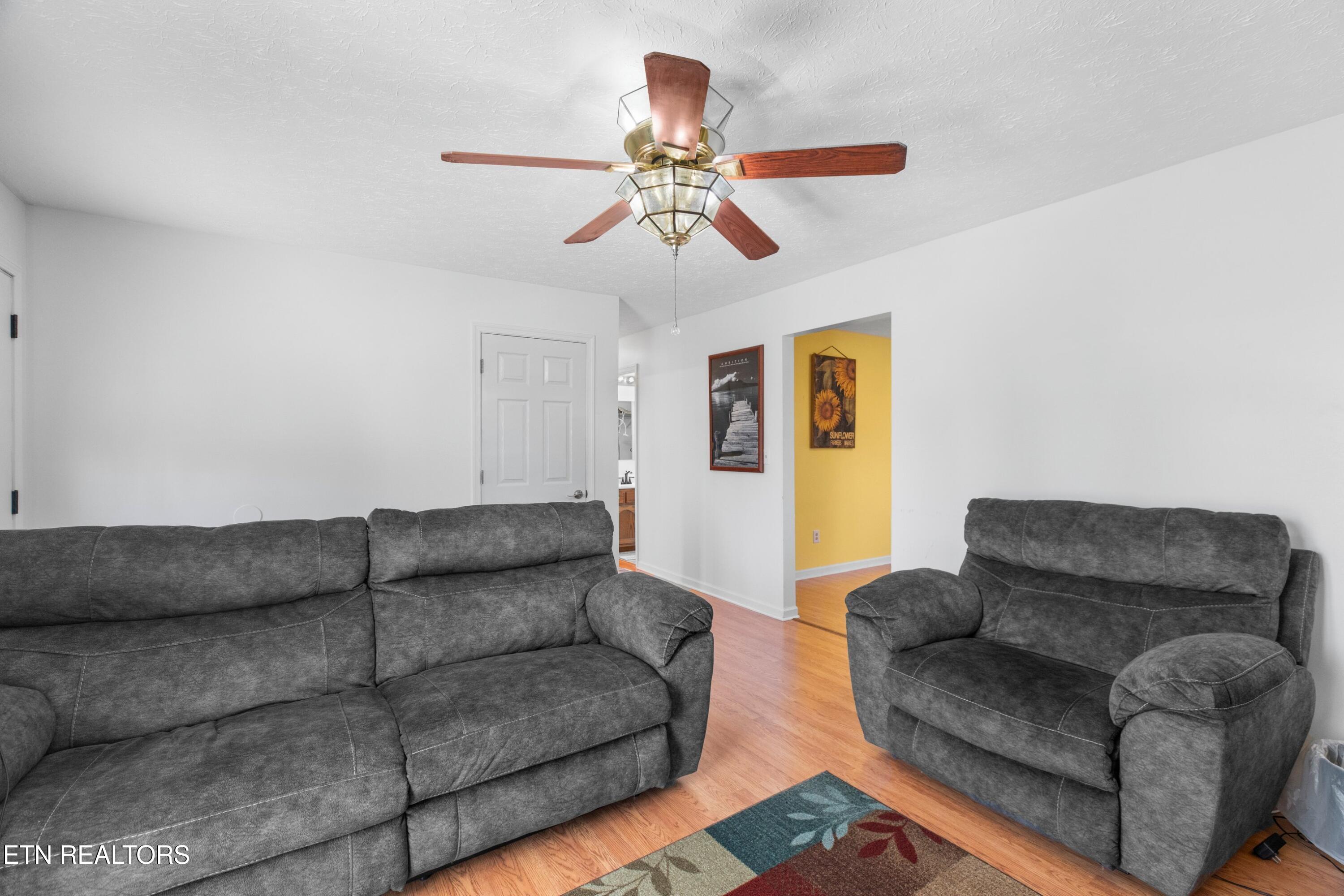 312 Economy Circle Dandridge TN 37725