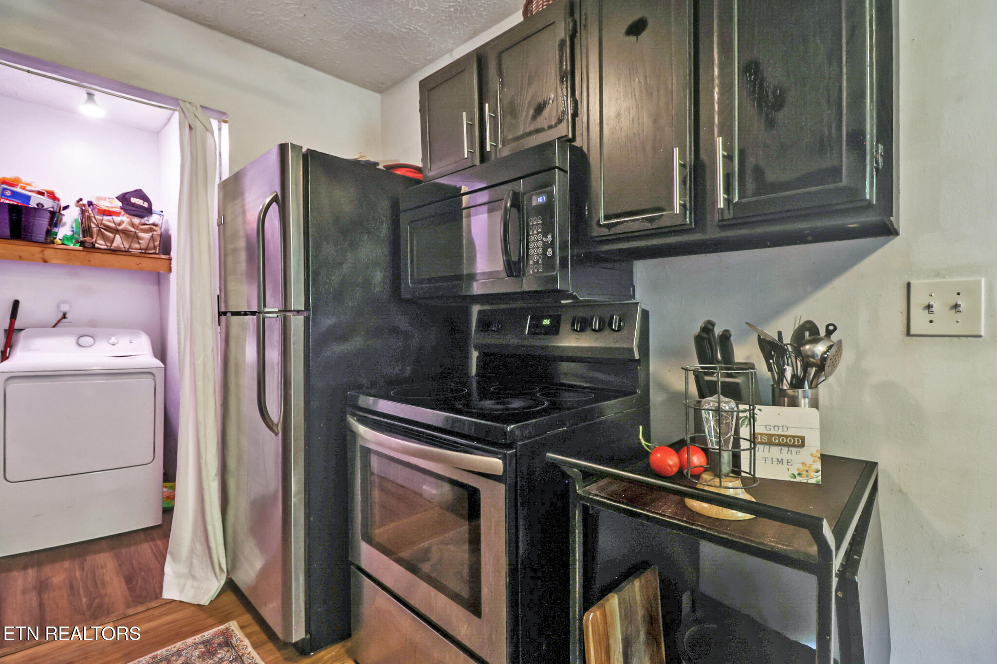 3225 W Wolf Valley Road Clinton TN 37716