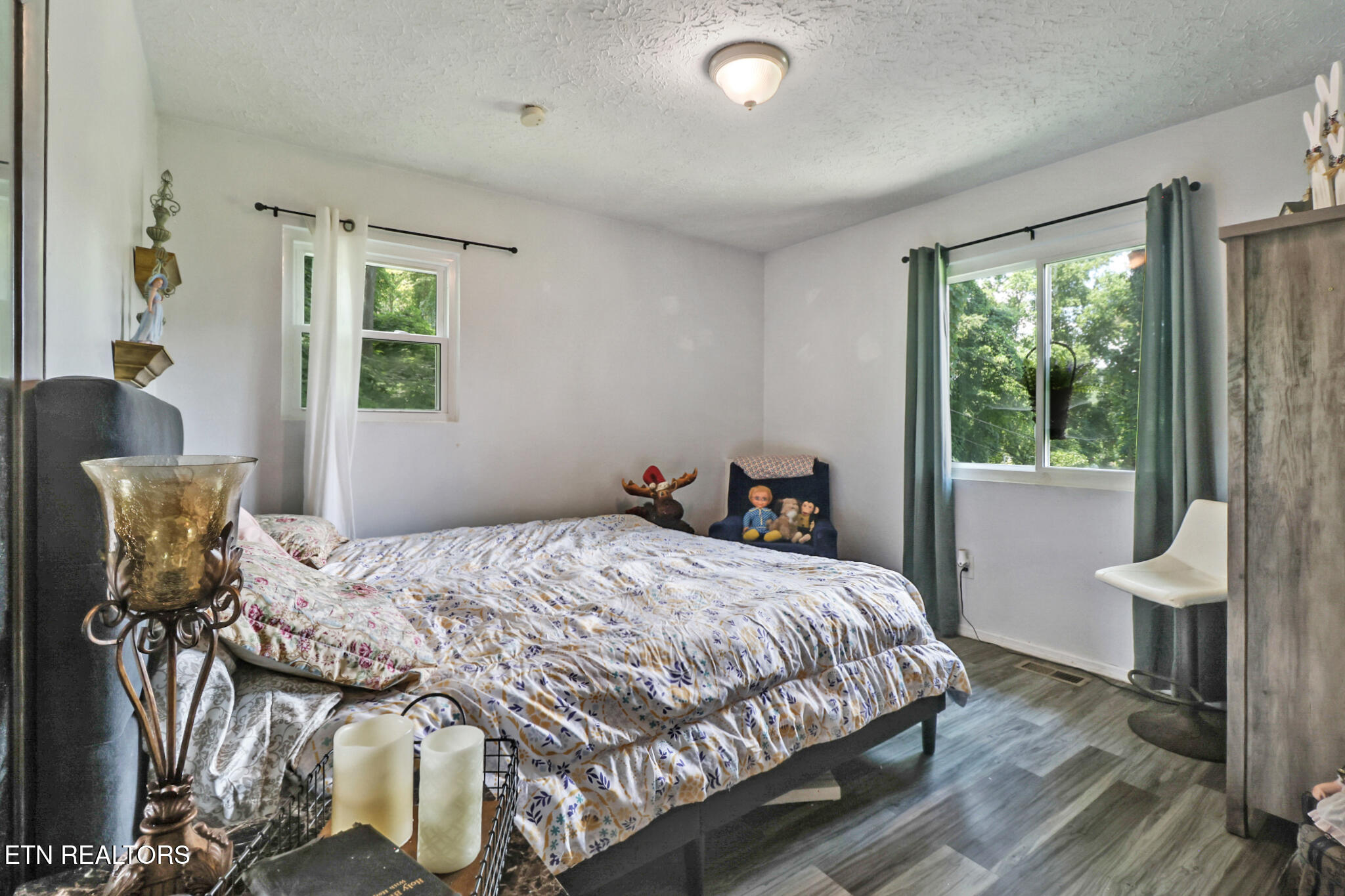 3225 W Wolf Valley Road Clinton TN 37716