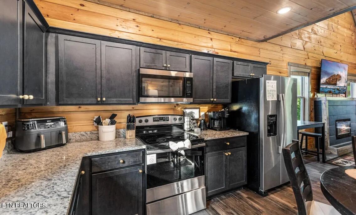 2225 Wingspan Drive Sevierville TN 37876