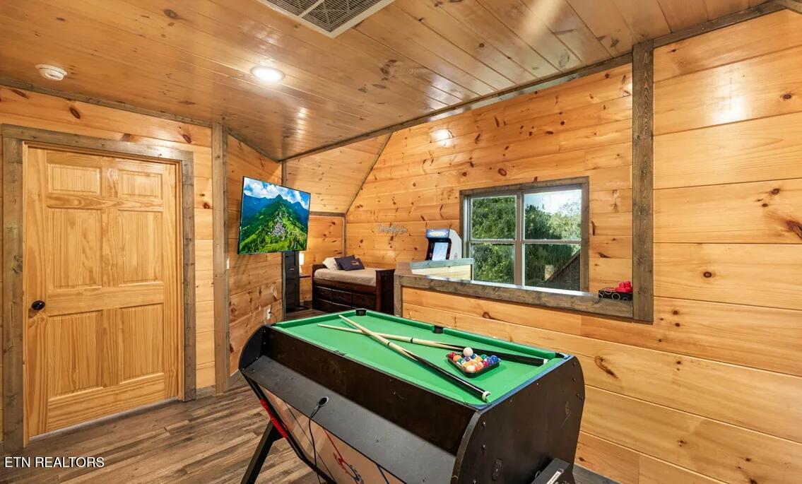 2225 Wingspan Drive Sevierville TN 37876