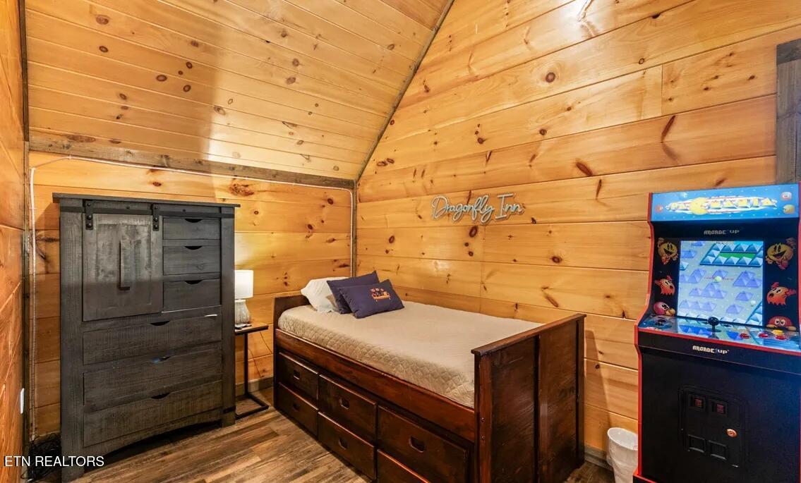 2225 Wingspan Drive Sevierville TN 37876