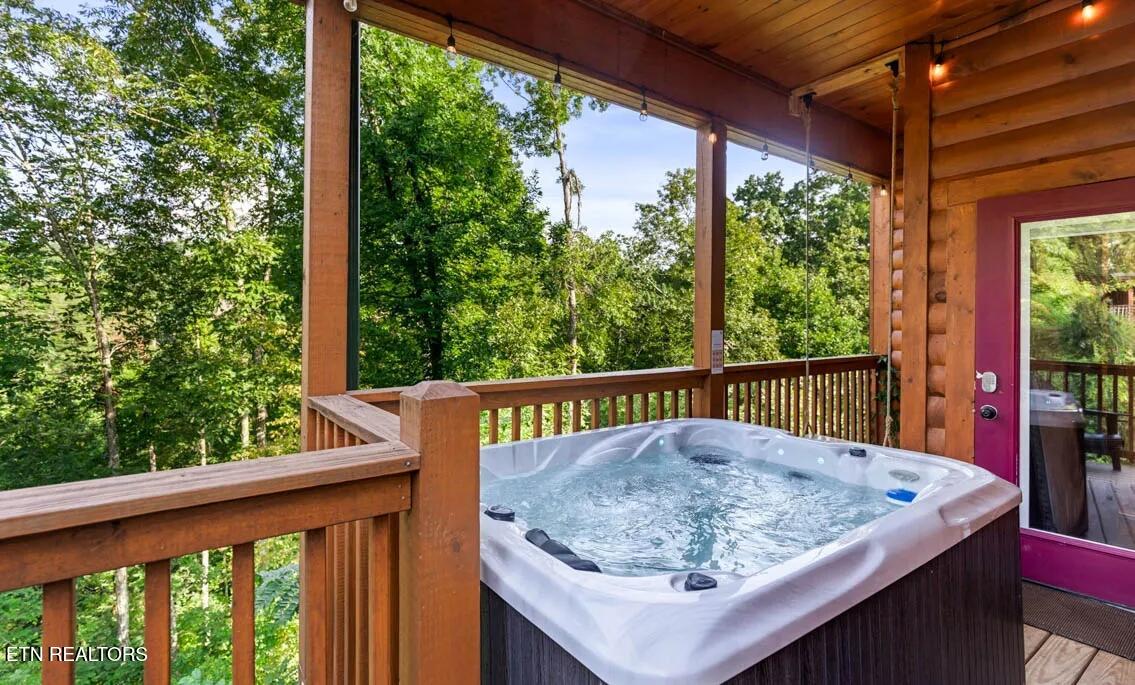 2225 Wingspan Drive Sevierville TN 37876