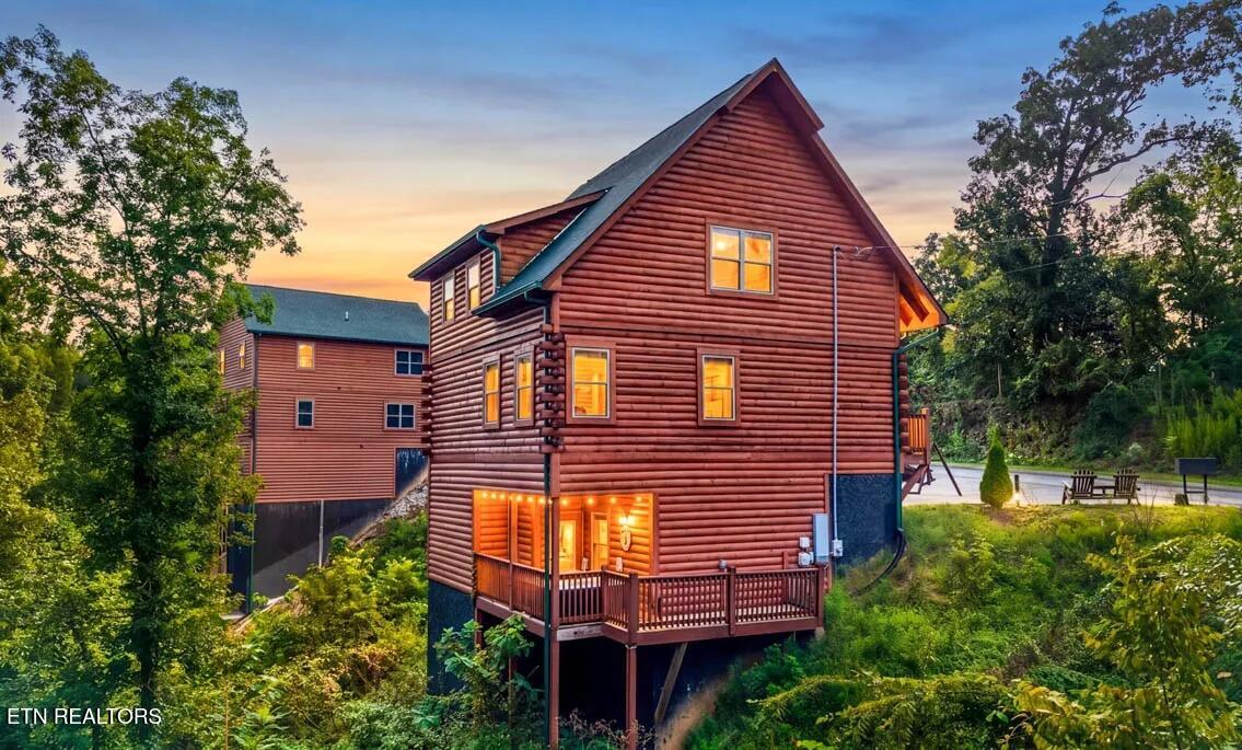 2225 Wingspan Drive Sevierville TN 37876