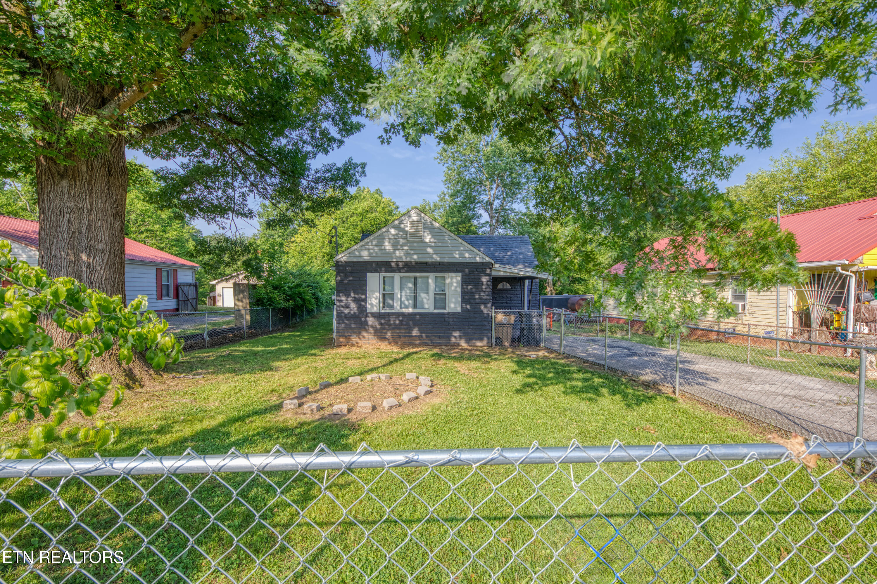 4621 Freund Street Knoxville TN 37920
